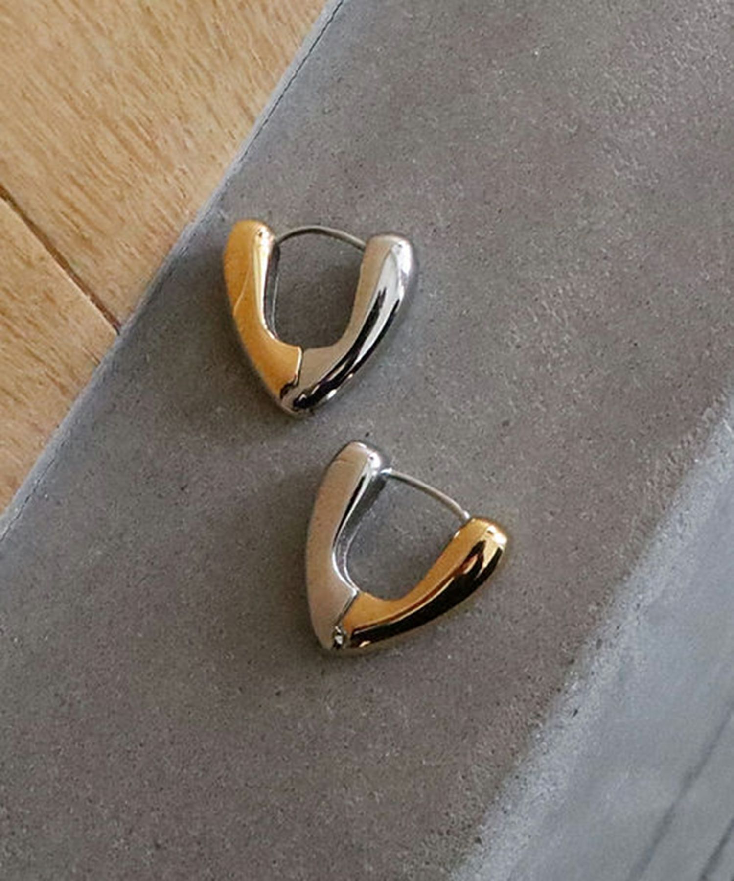 バイカラーハートフープサージカルステンレスピアス