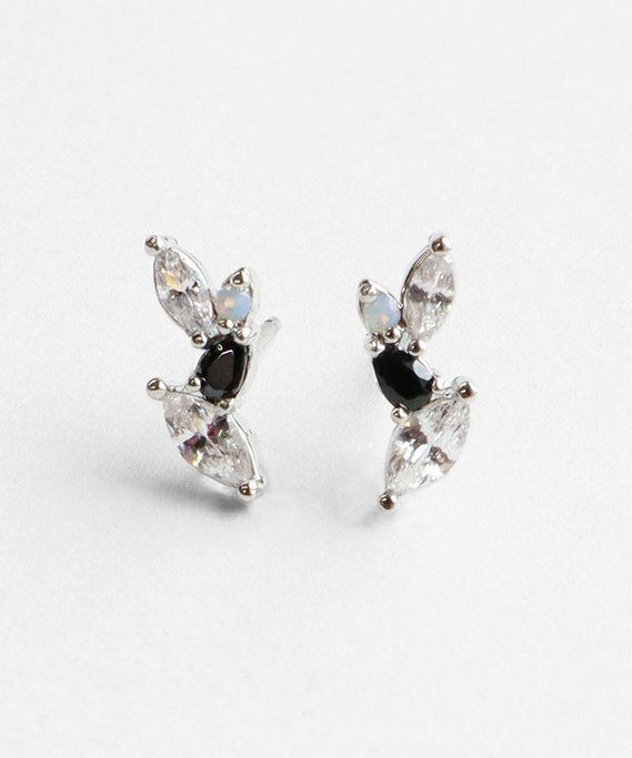 ブラックキュービックラインチタンポストピアス