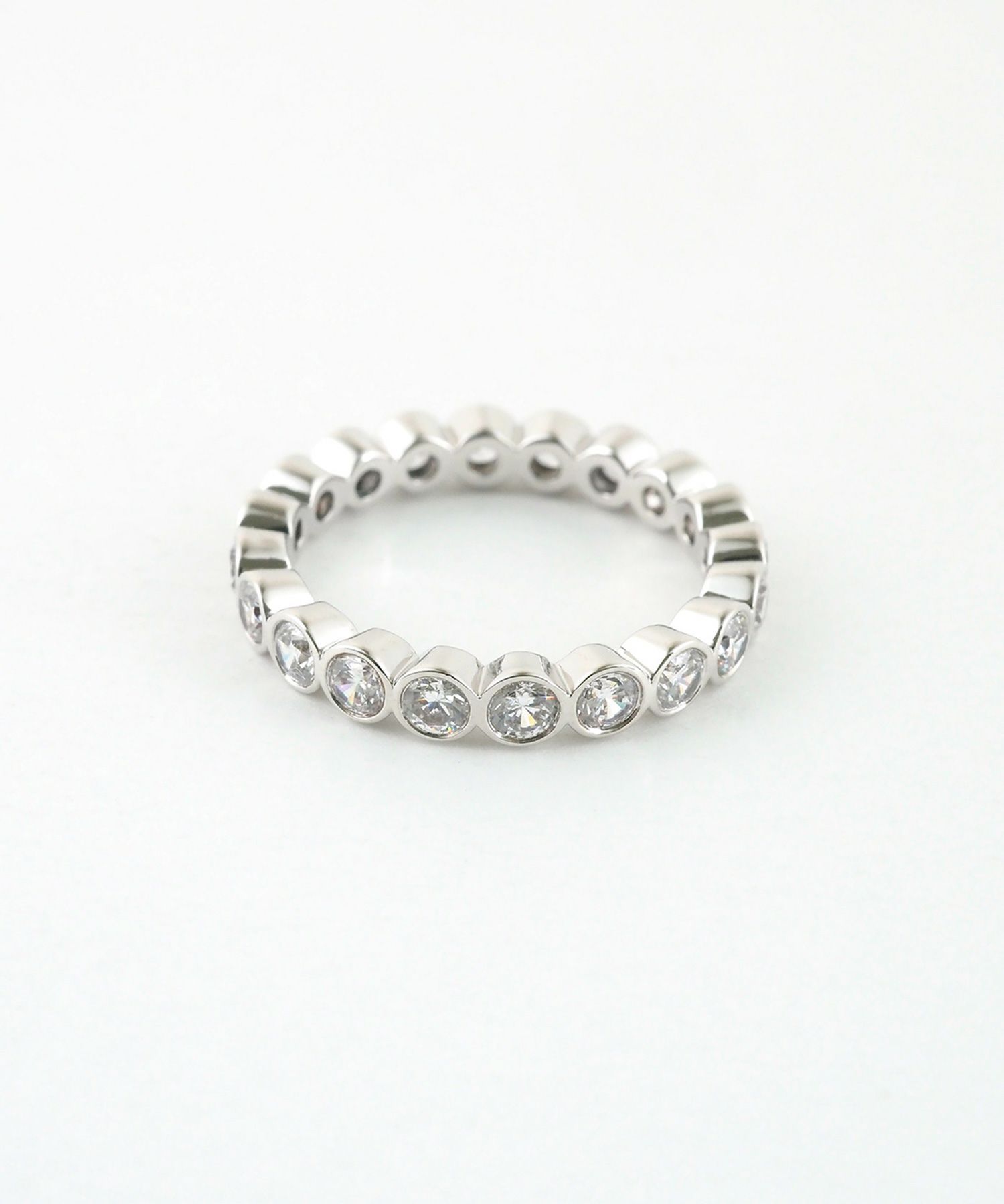 サークルストーンエタニティリング