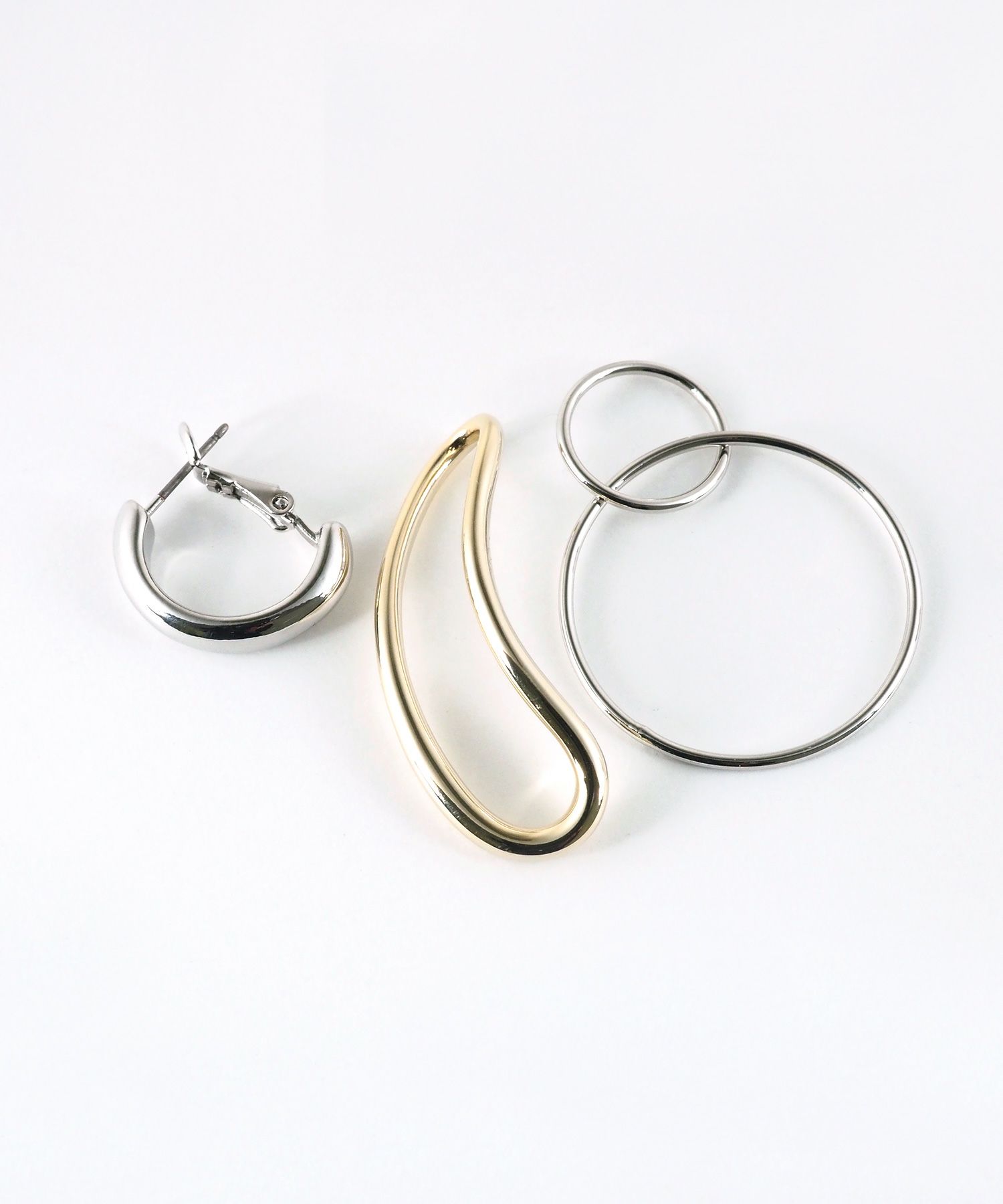 マルチウェイメタルパーツピアス【MUK lucenzio】