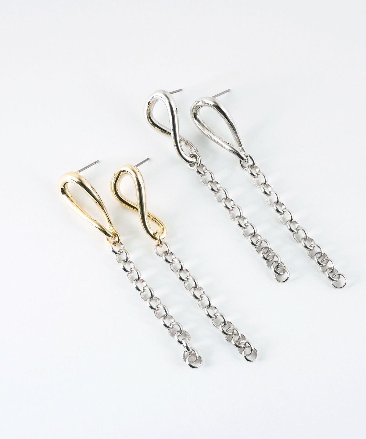 ドロップメタル×チェーンピアス【MUK lucenzio】