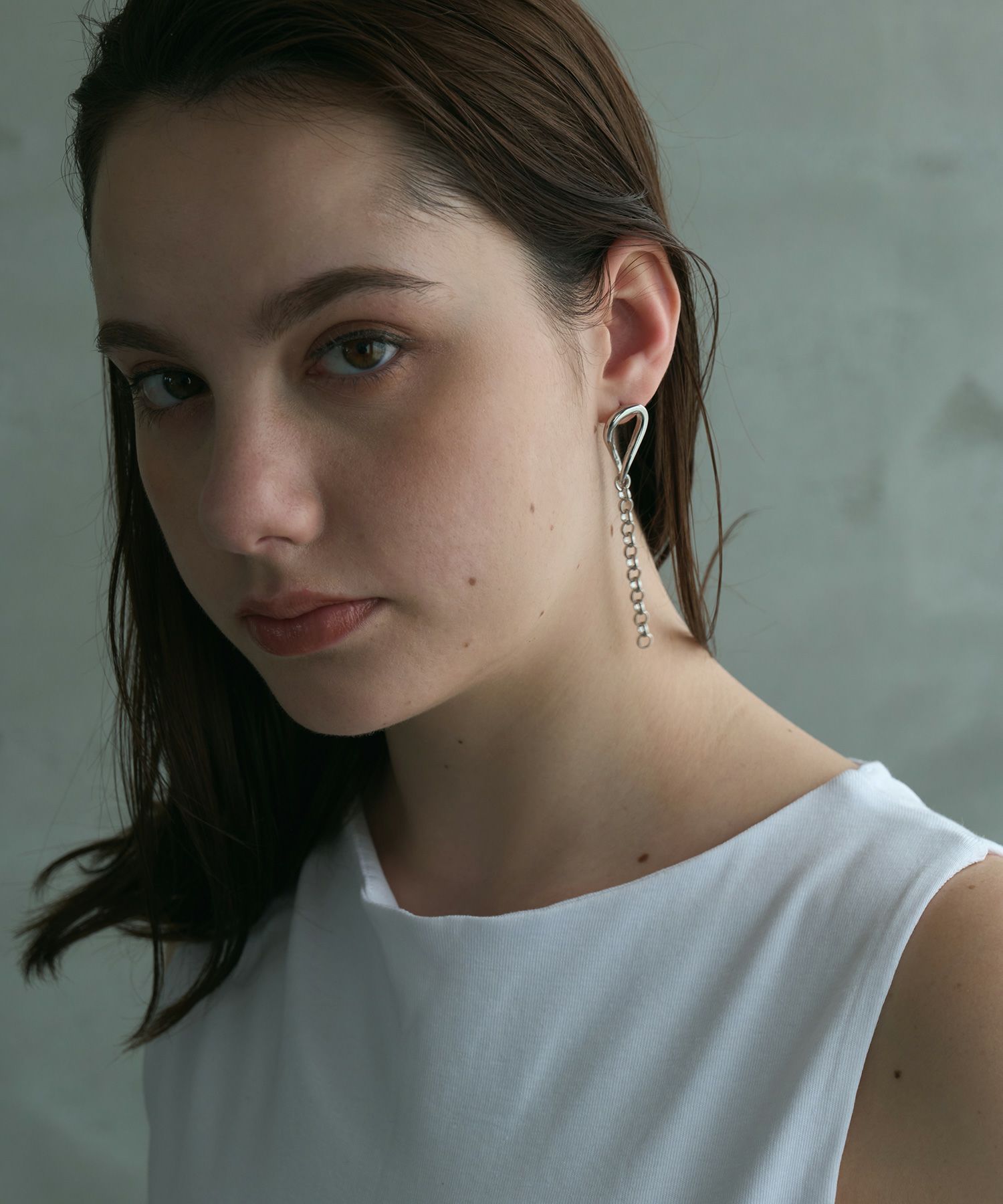 ドロップメタル×チェーンピアス【MUK lucenzio】