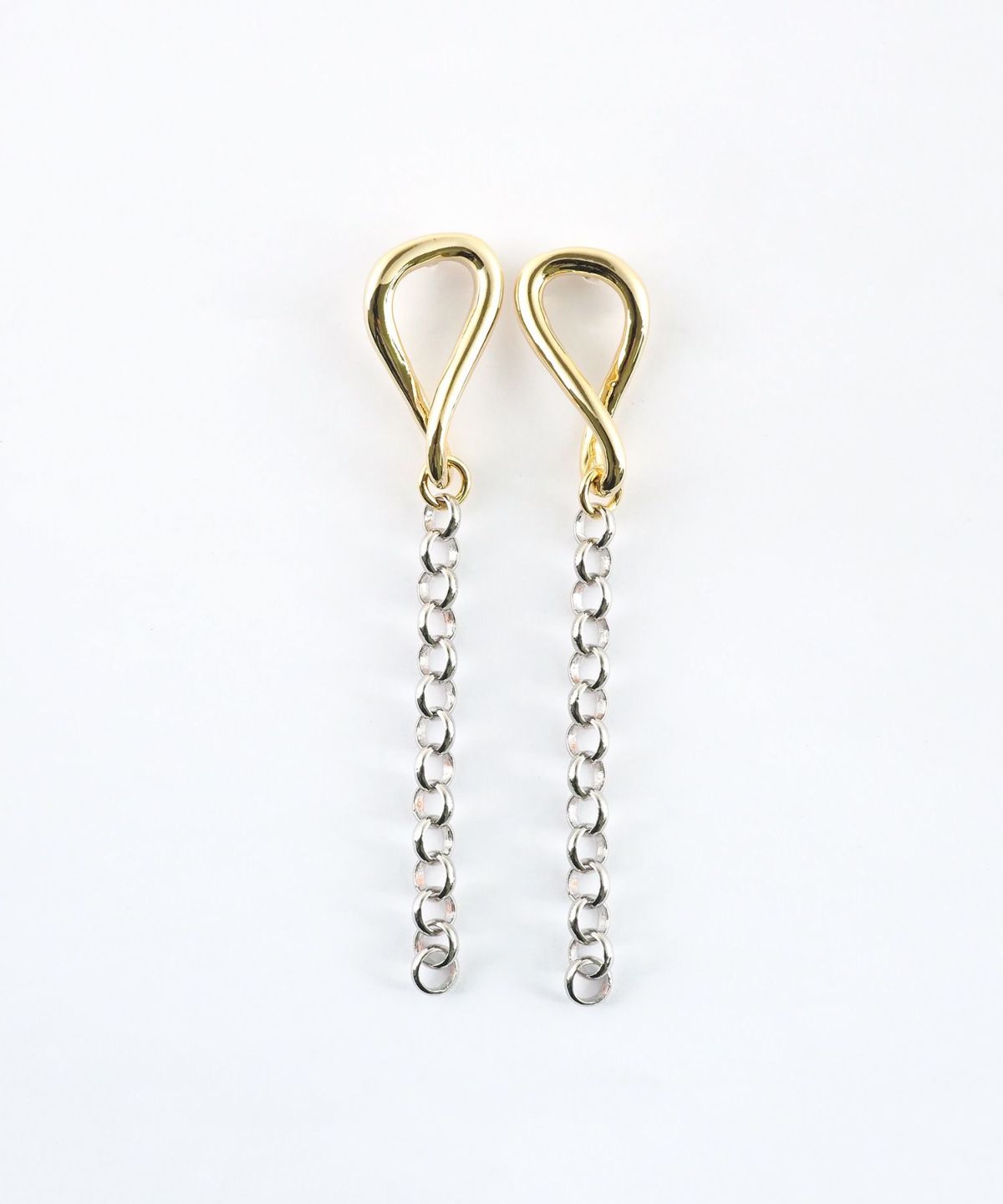 ドロップメタル×チェーンピアス【MUK lucenzio】