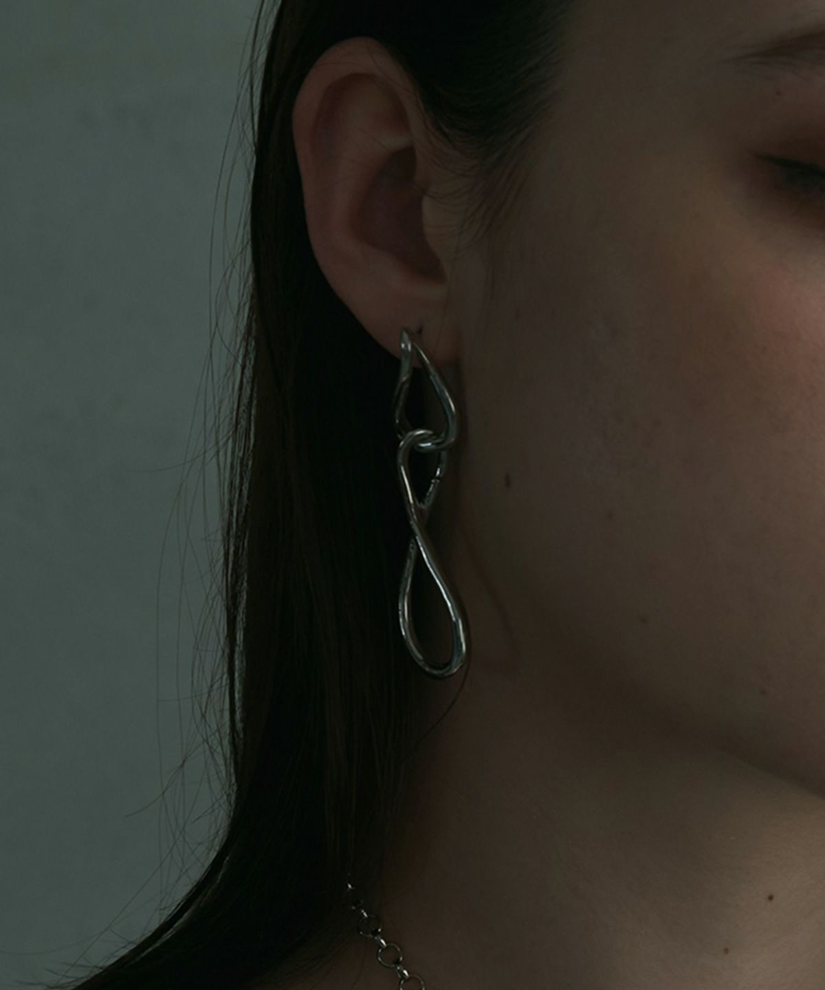 ドロップメタルボリュームピアス【MUK lucenzio】