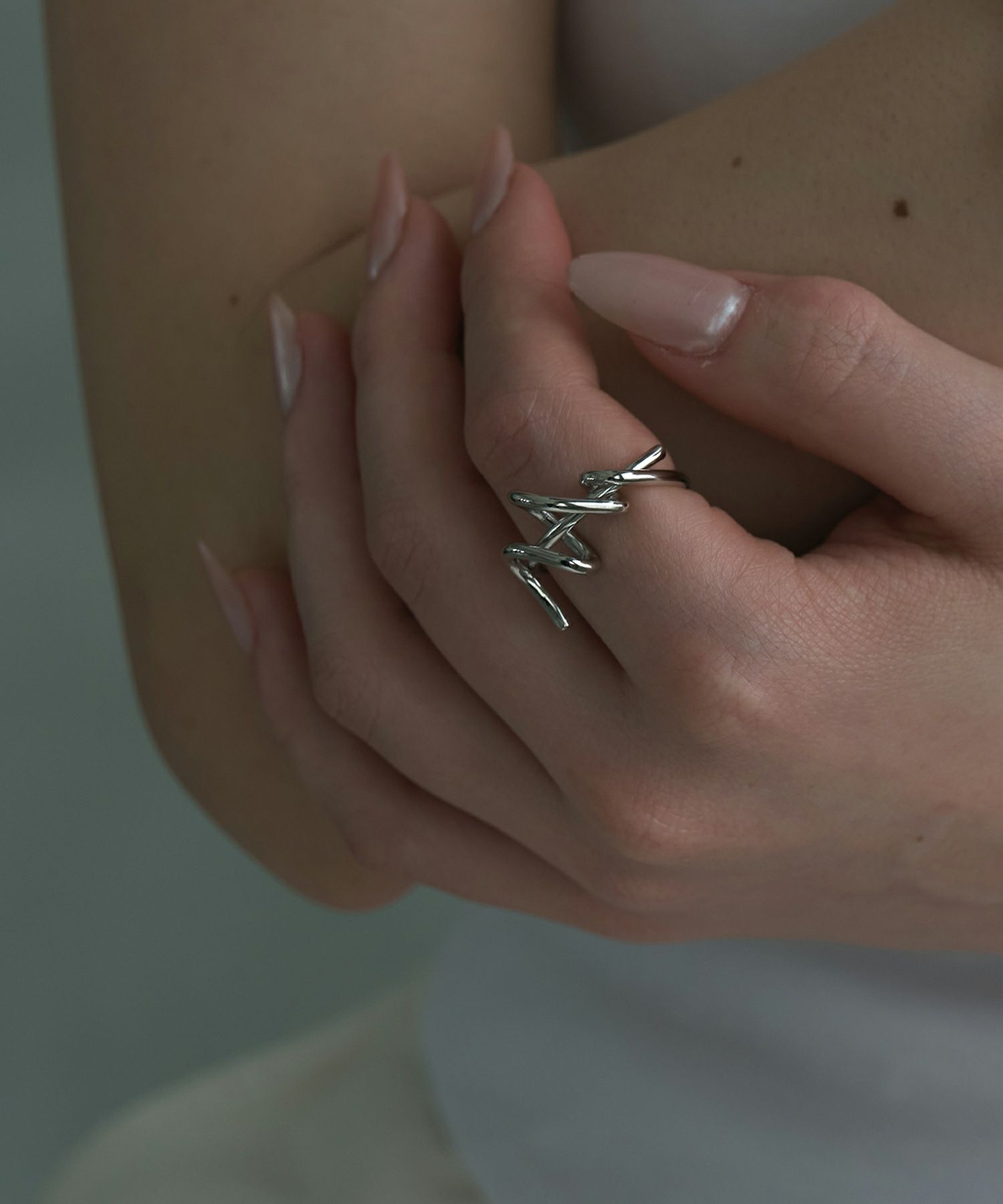 ツイストラインリング【MUK lucenzio】