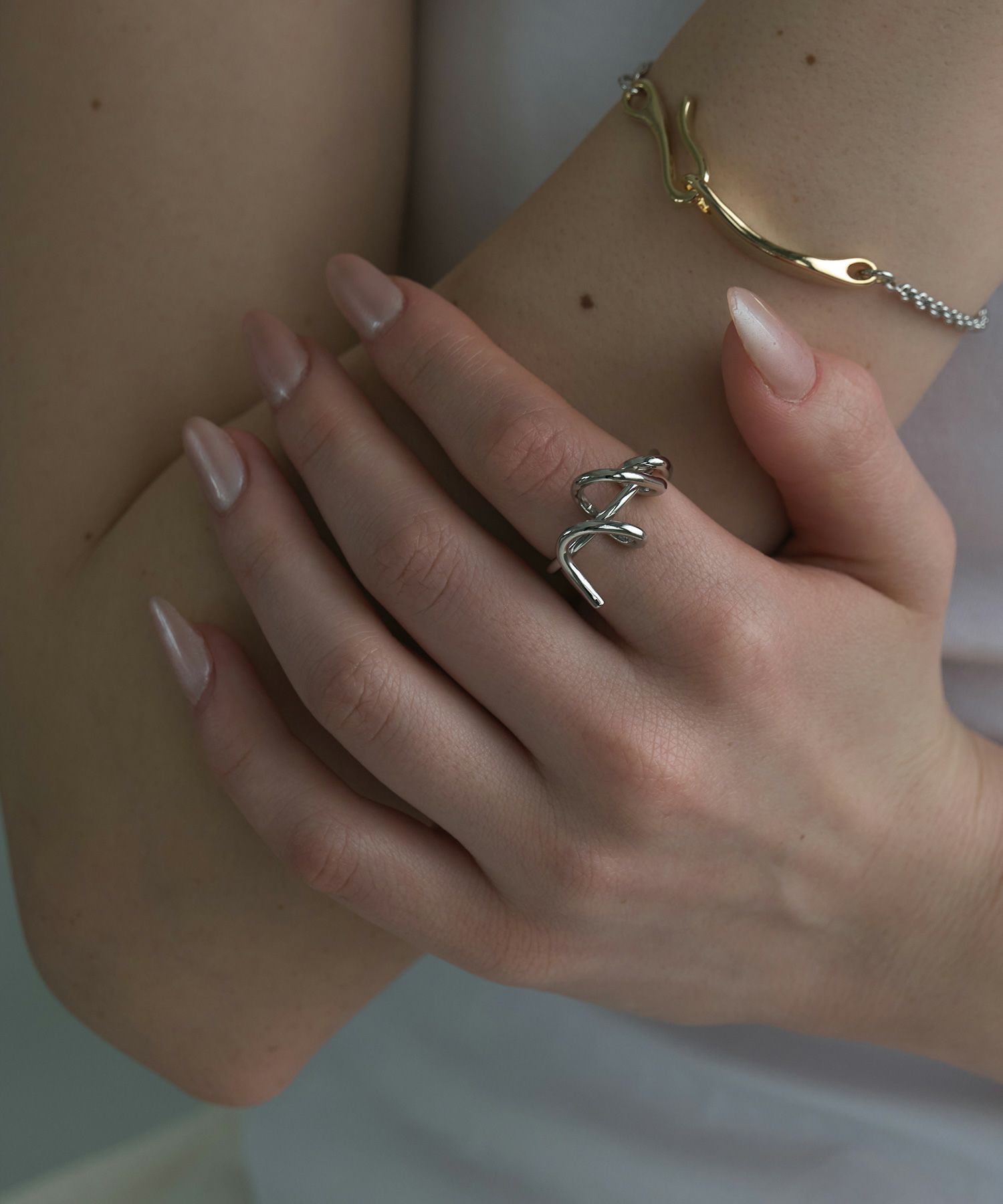 ツイストラインリング【MUK lucenzio】