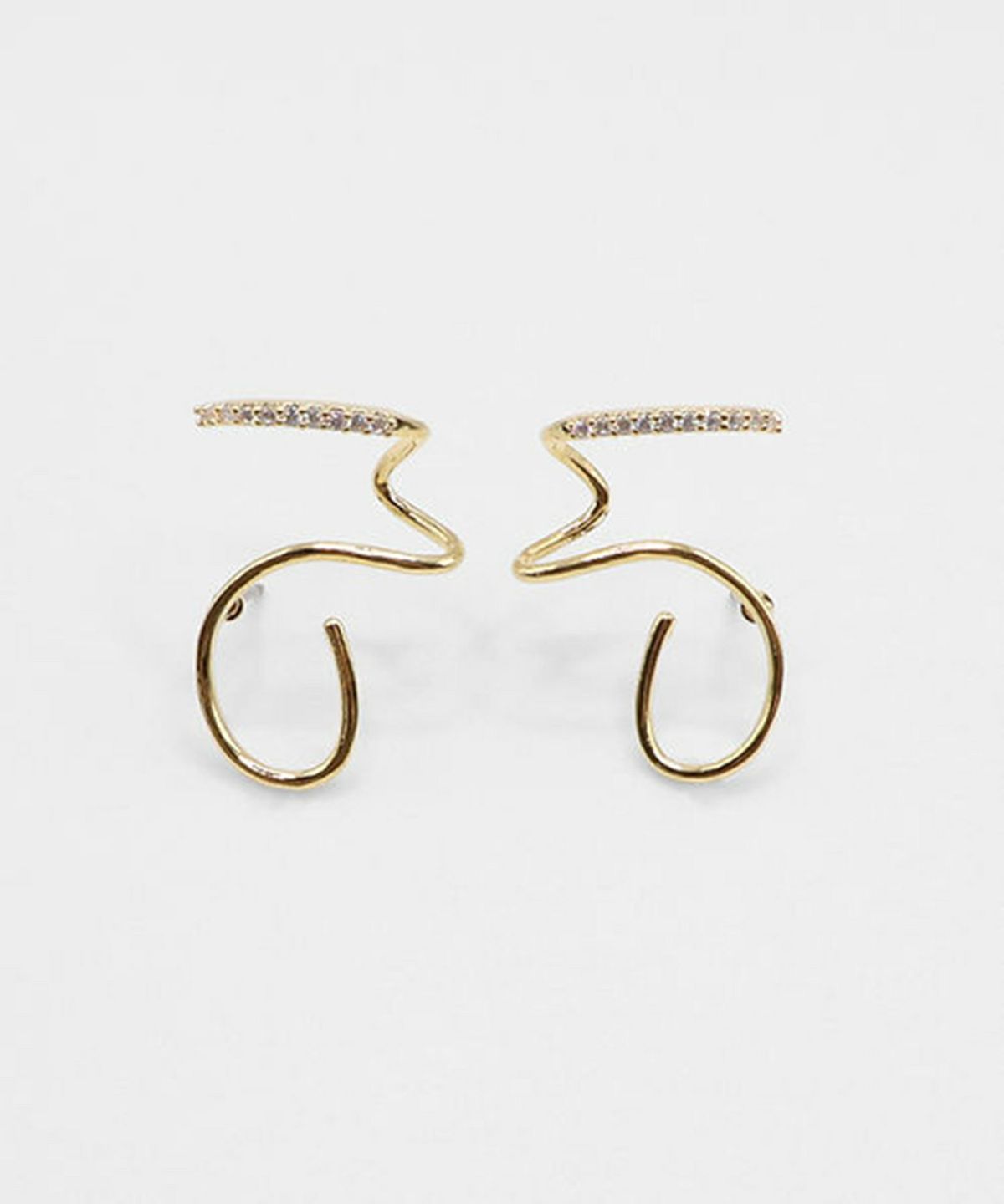 リニアキュービックチタンポストピアス