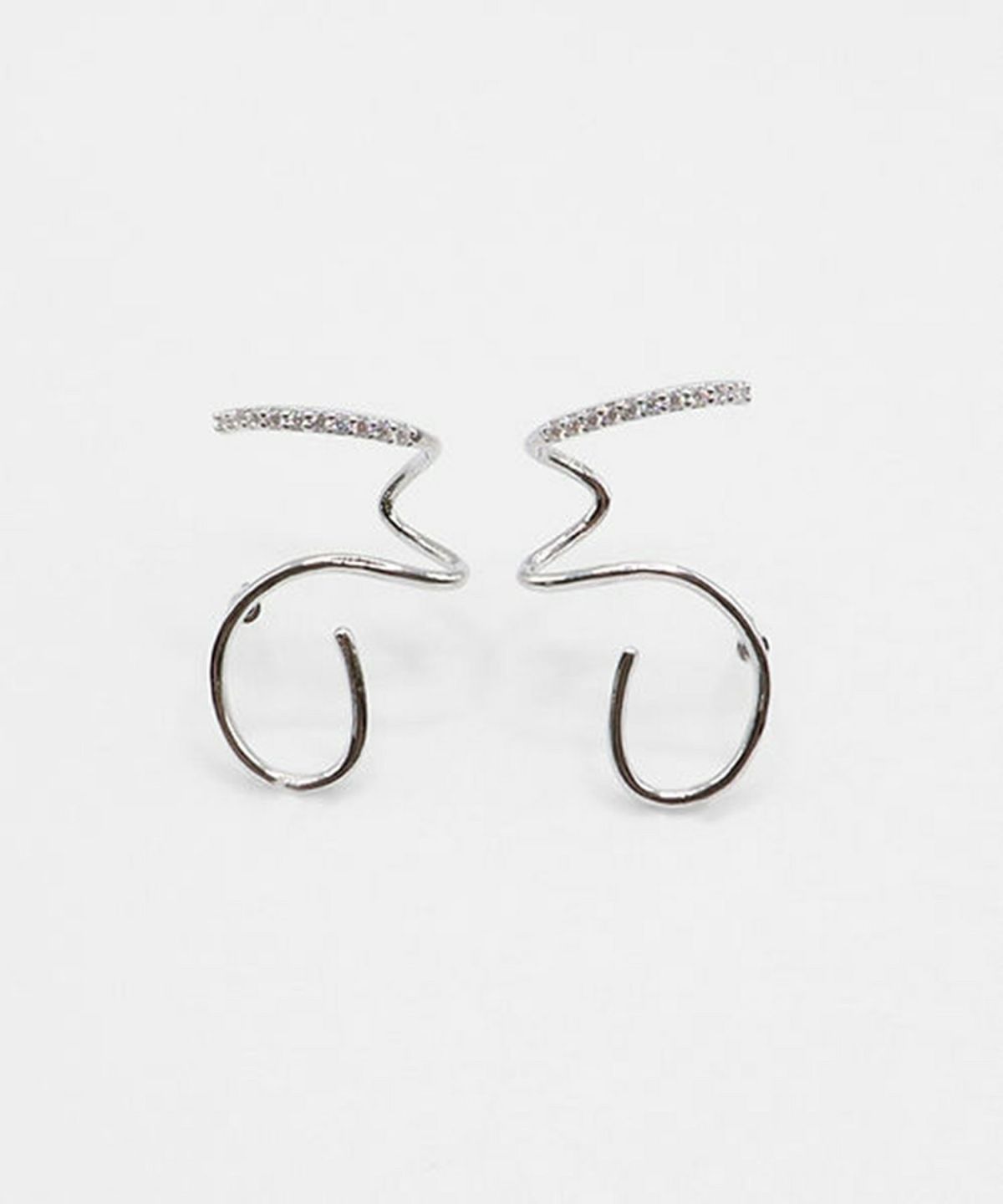 リニアキュービックチタンポストピアス