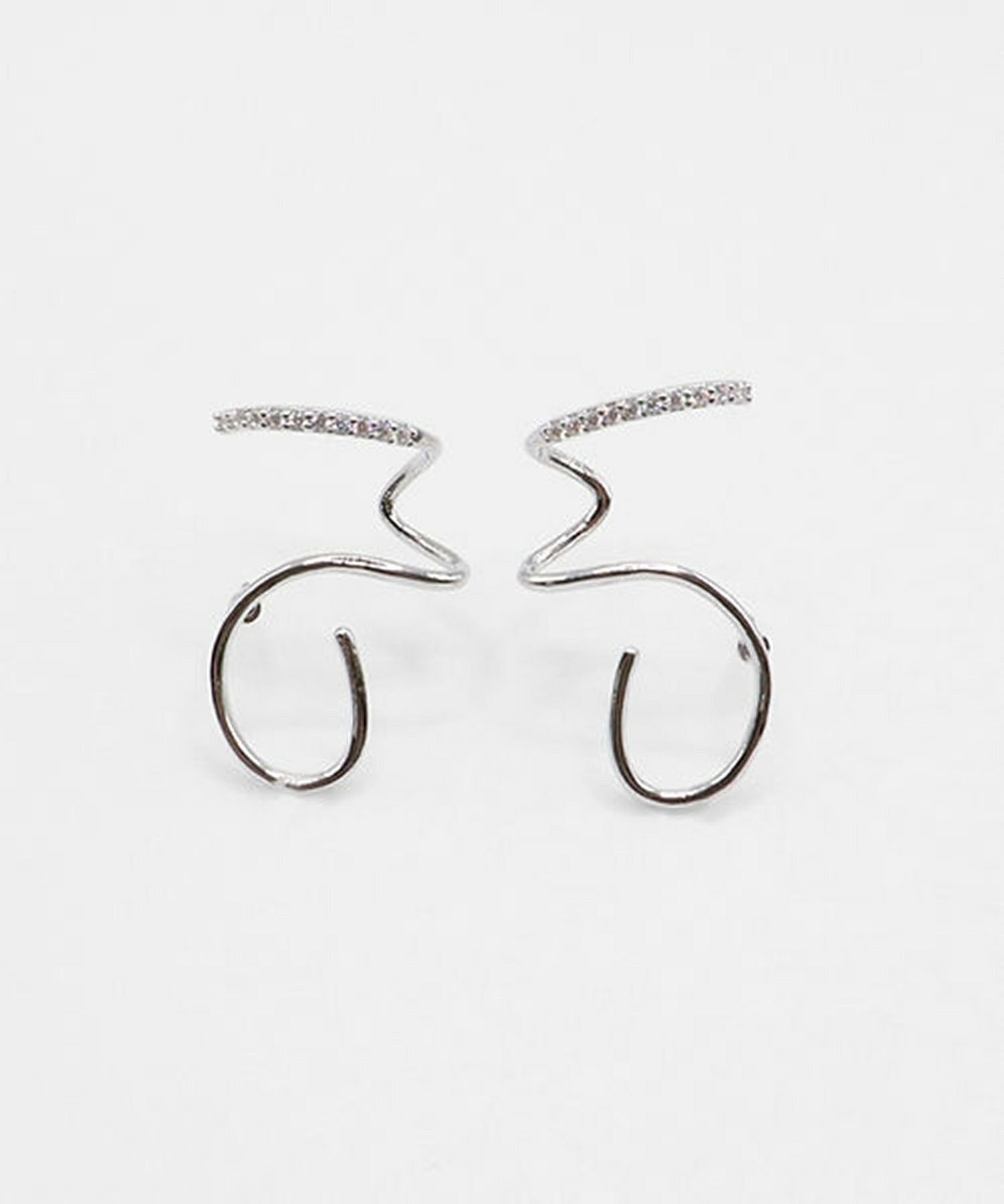 リニアキュービックチタンポストピアス