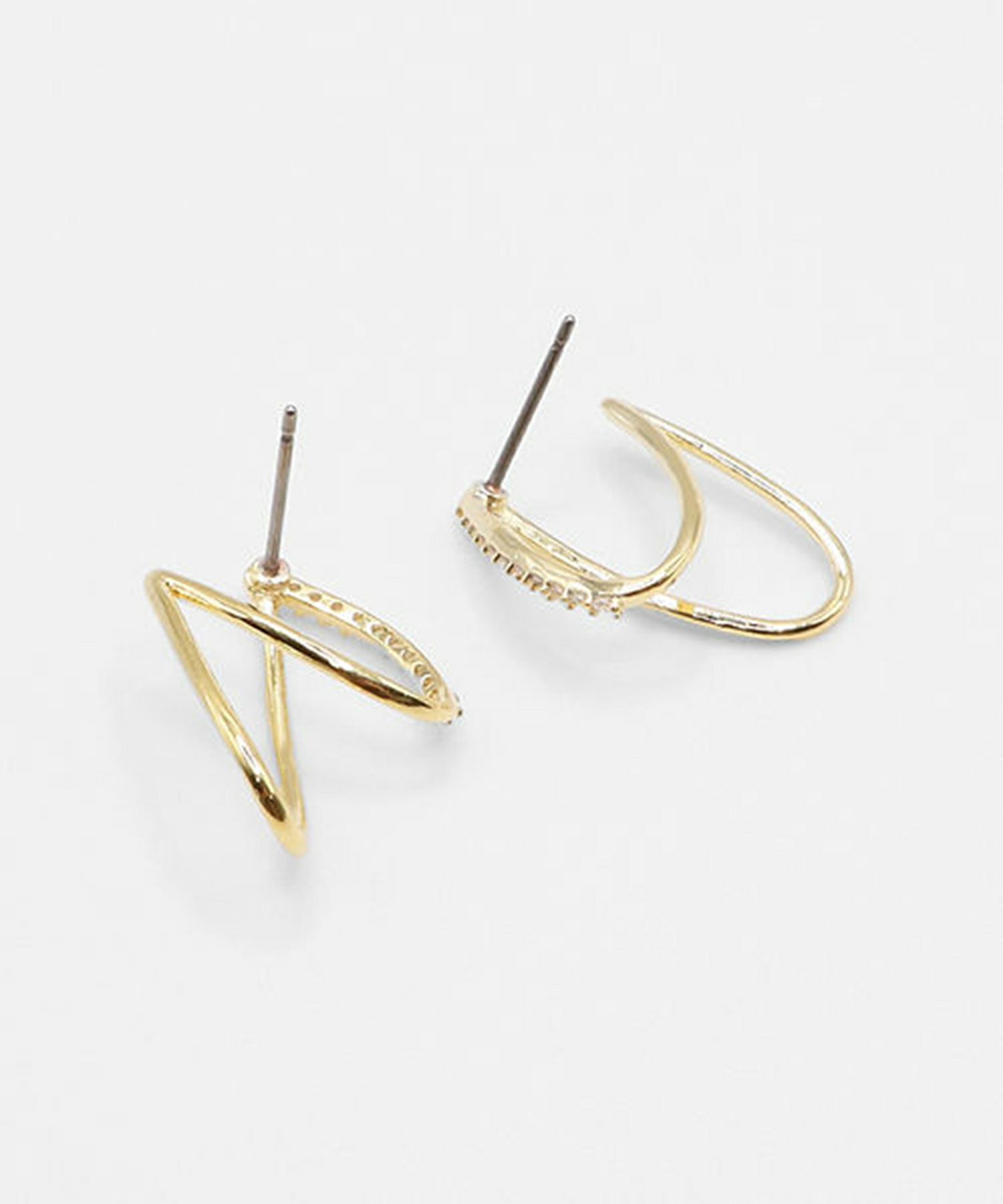 リニアクロスキュービックチタンポストピアス