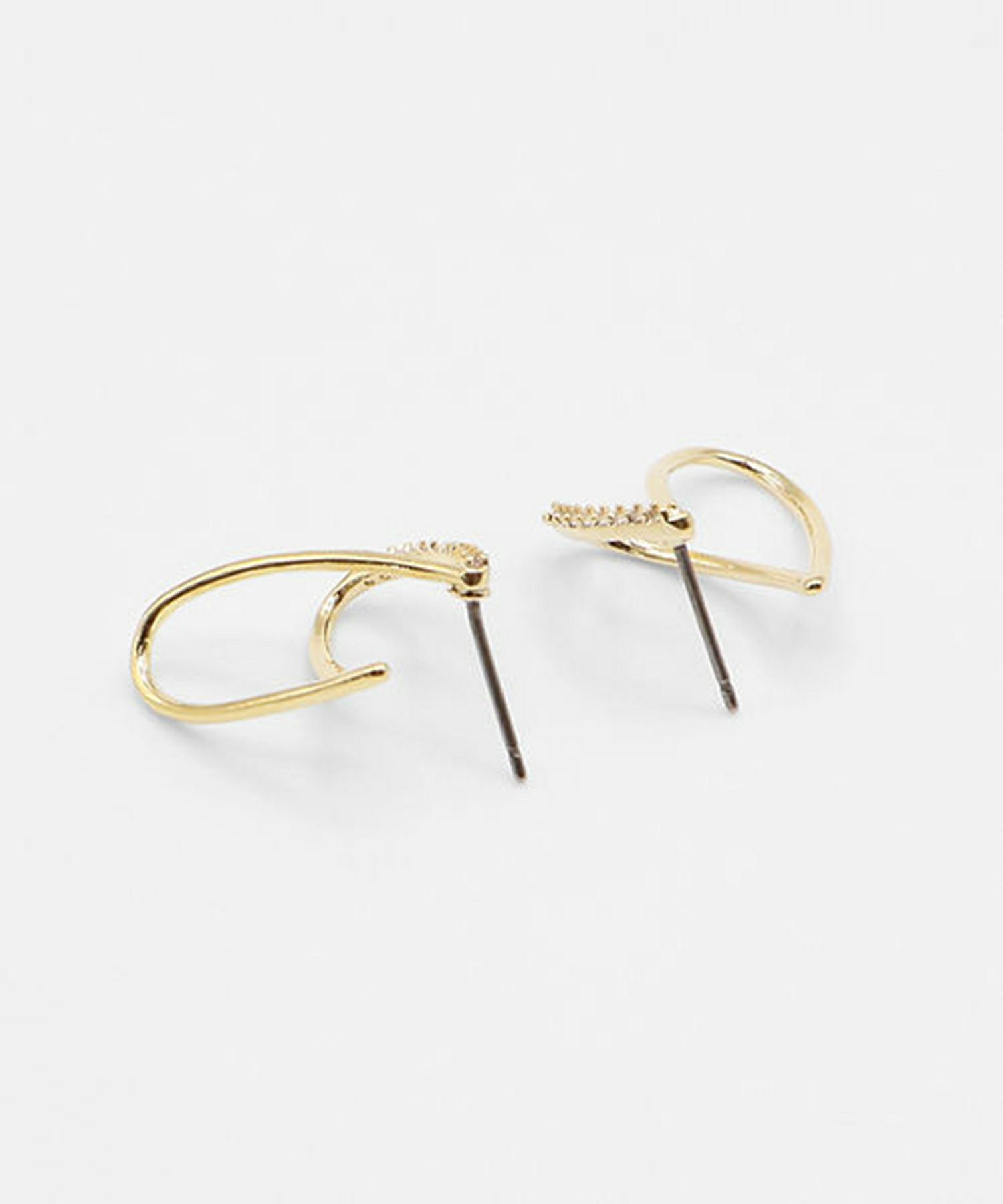 リニアクロスキュービックチタンポストピアス