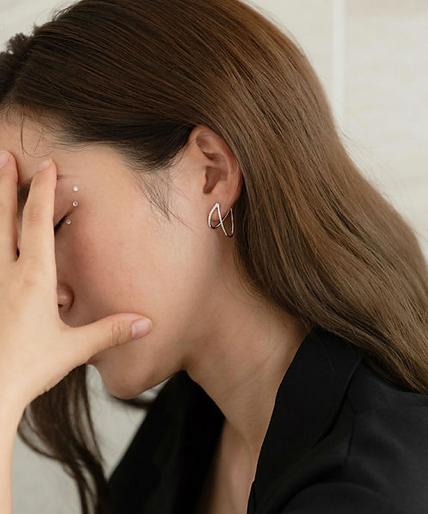 リニアクロスキュービックチタンポストピアス