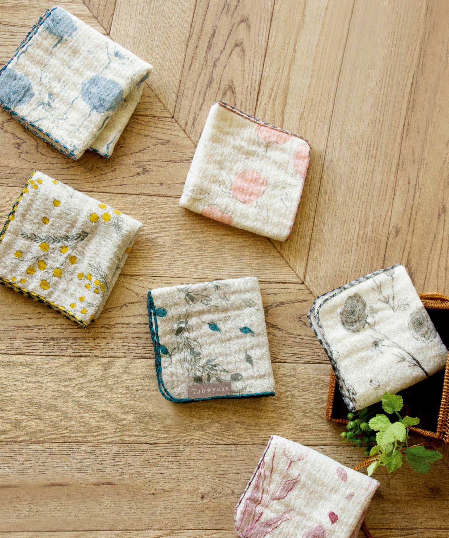 taoyaka ４重ガーゼ織ハンカチ