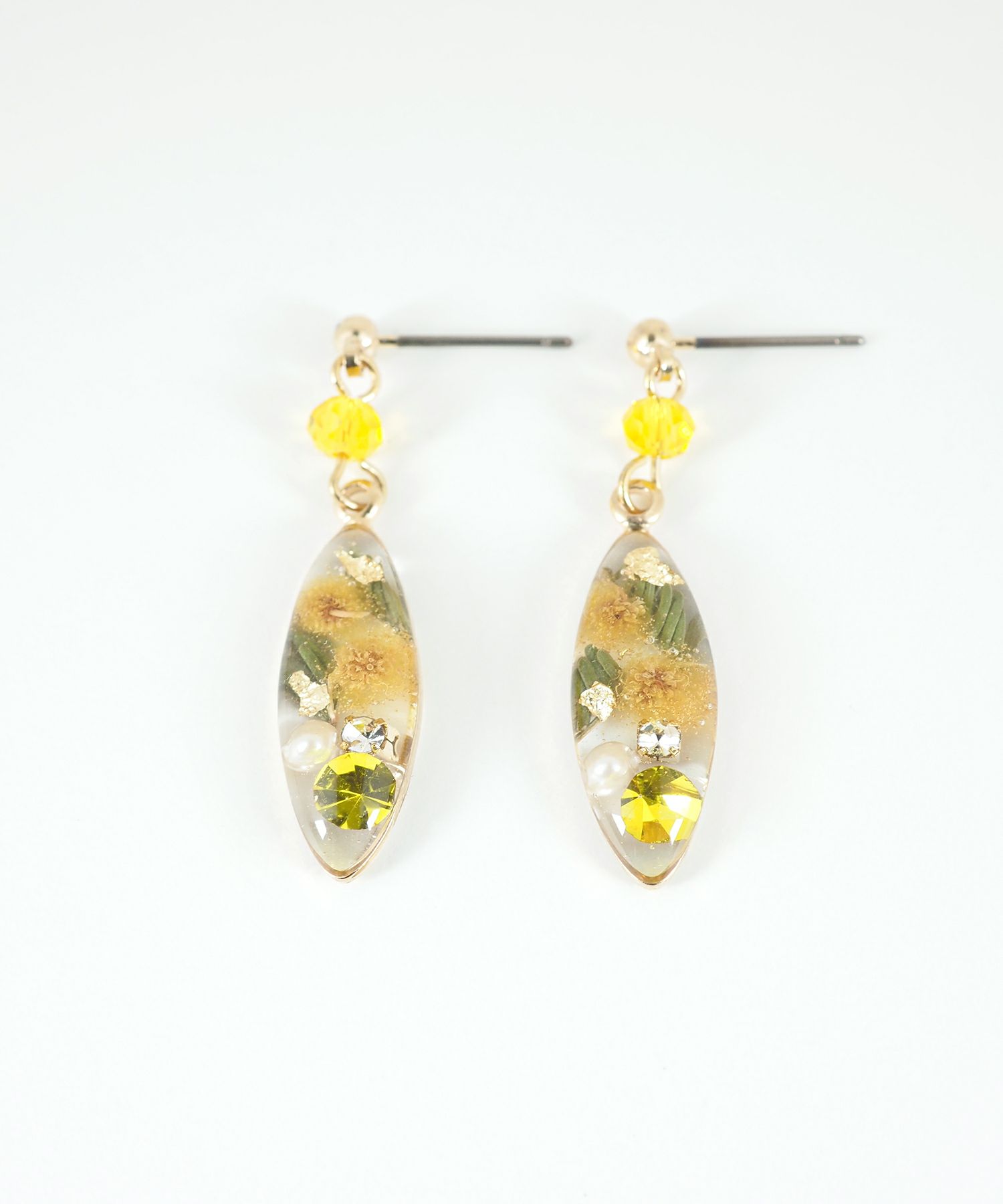 ドライフラワーバースストーンチタンポストピアス