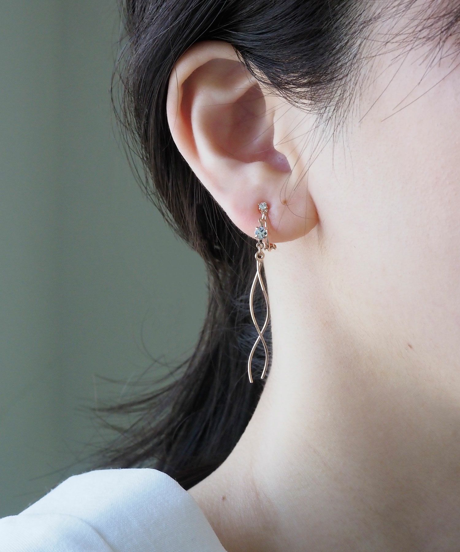 ダブルツイストラインイヤリング