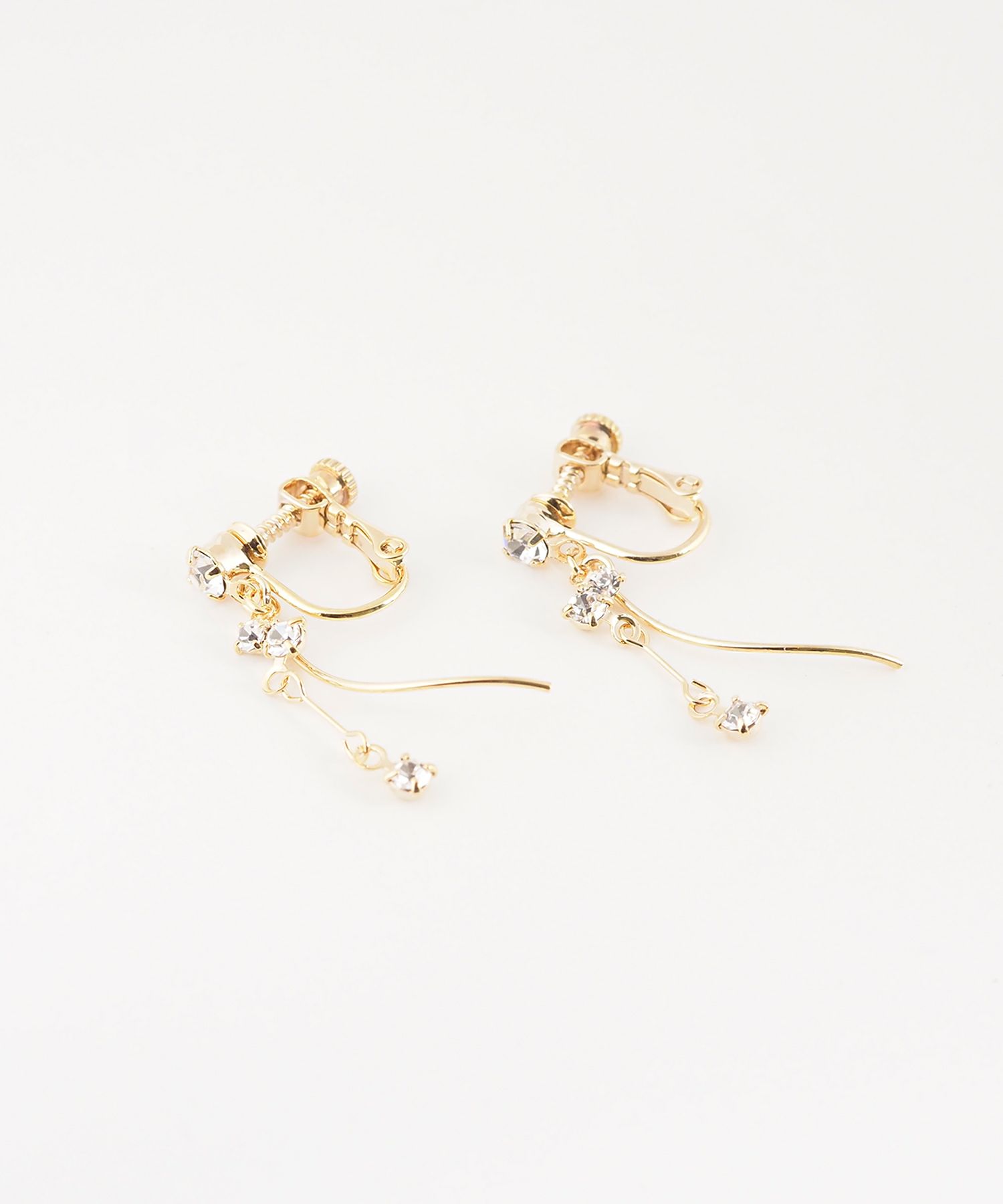 ウェーブラインビジューイヤリング