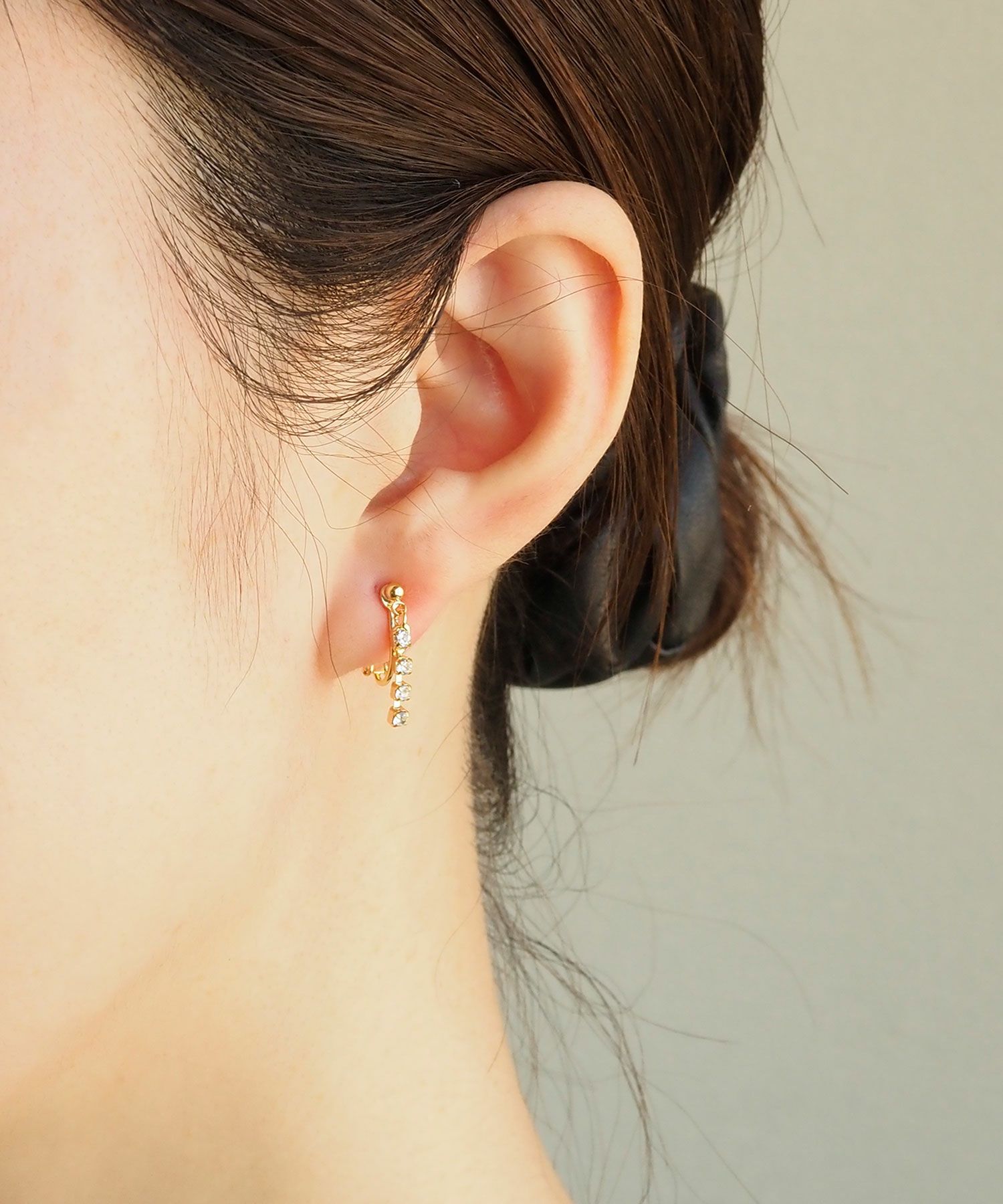 【ウェザーニュースLiVE着用アイテム】4連ラインストーンイヤリング