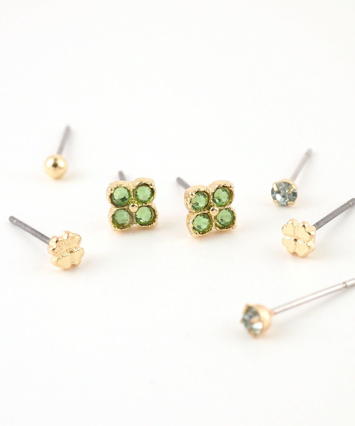 クローバーステンレスポストセットピアス