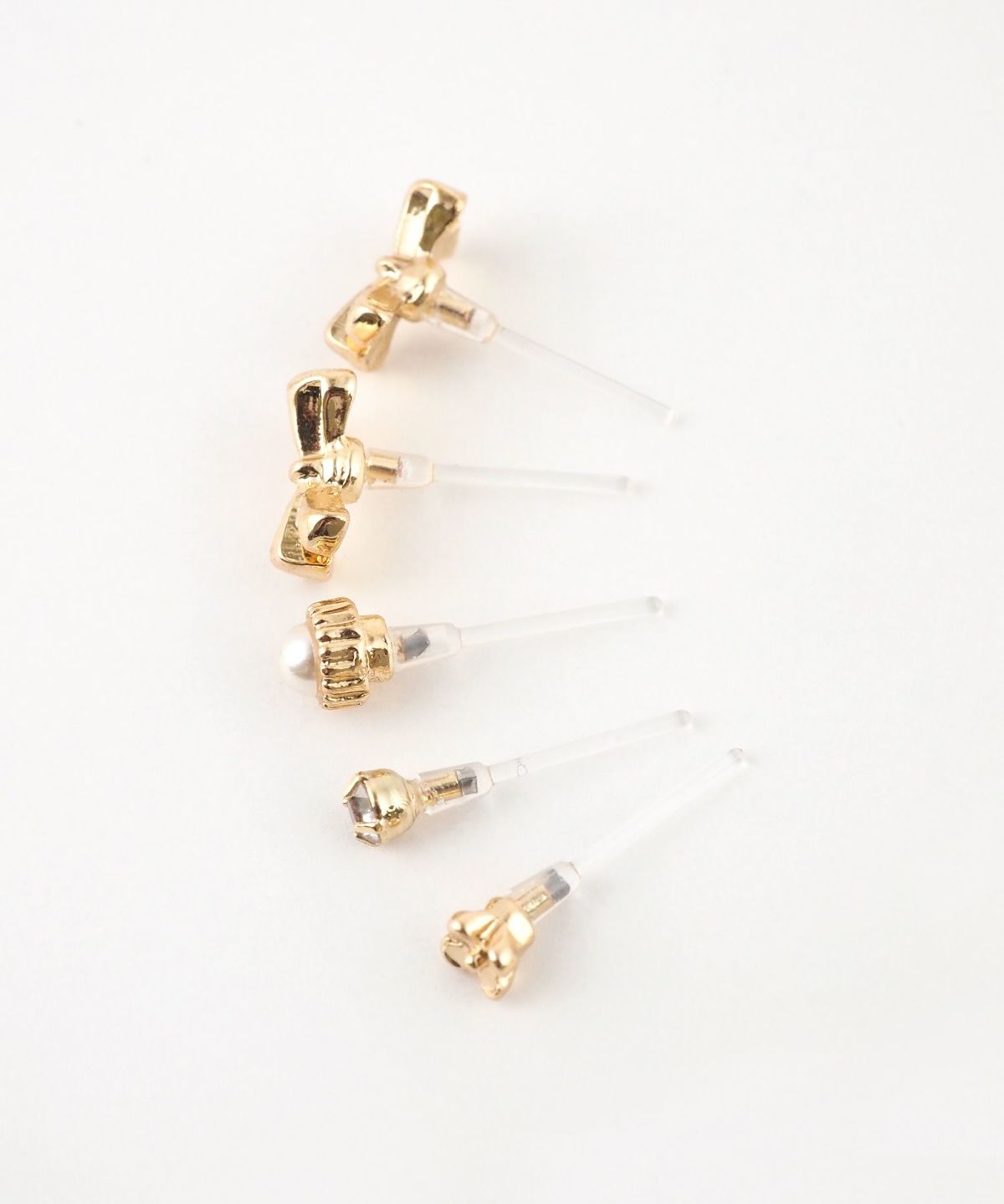 メタルリボンパール樹脂ポストセットピアス