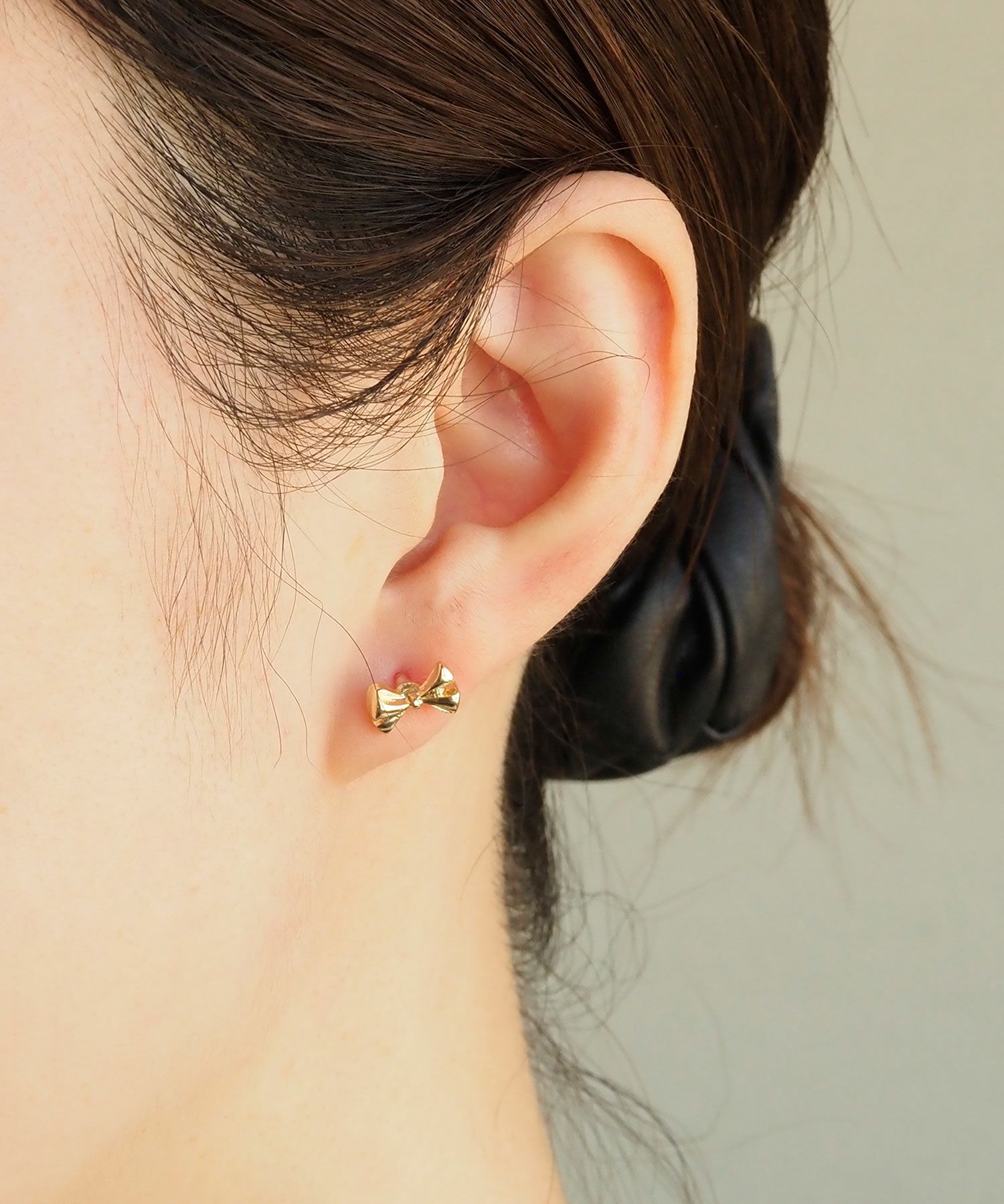 メタルリボンパール樹脂ポストセットピアス