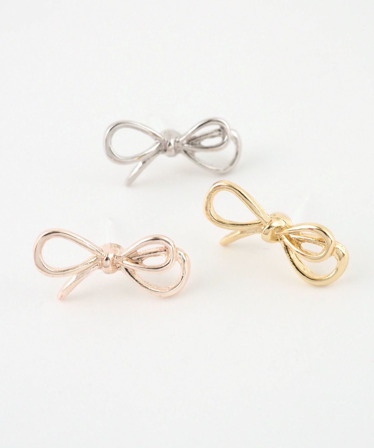 リボンノット抗菌樹脂ポストピアス