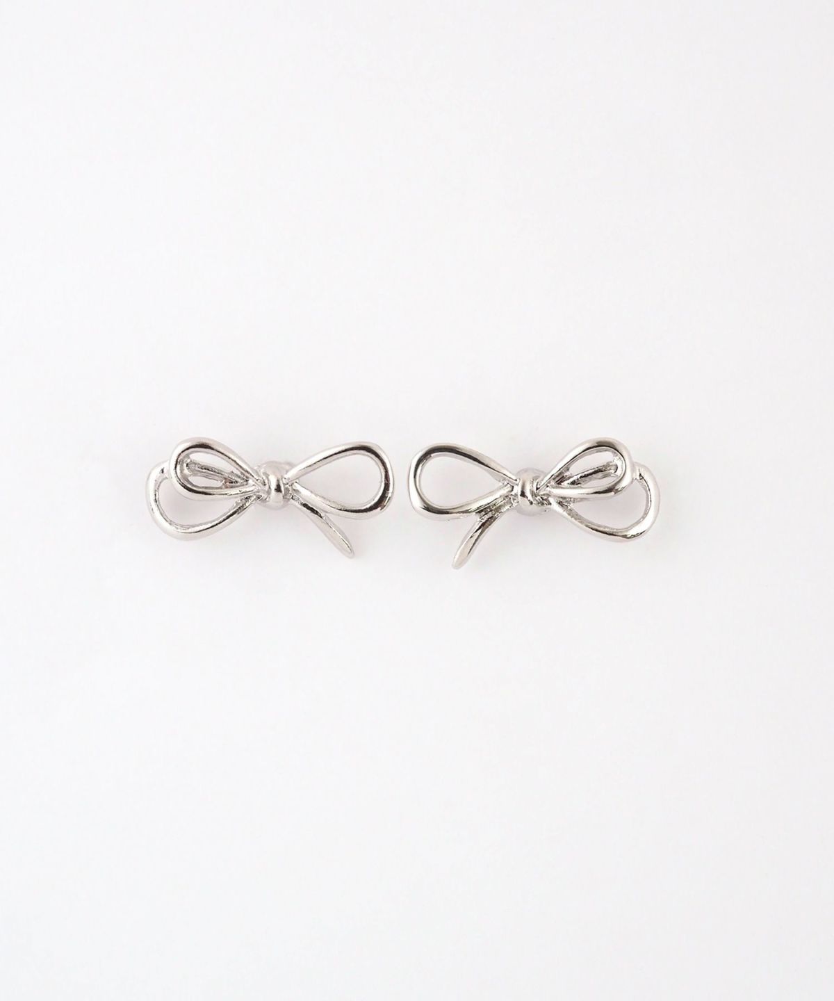 リボンノット抗菌樹脂ポストピアス