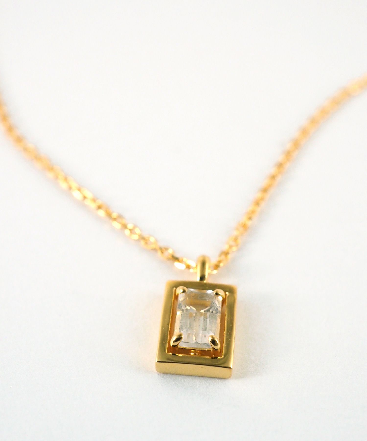 [SV925]レクタングルフレームクリスタルネックレス