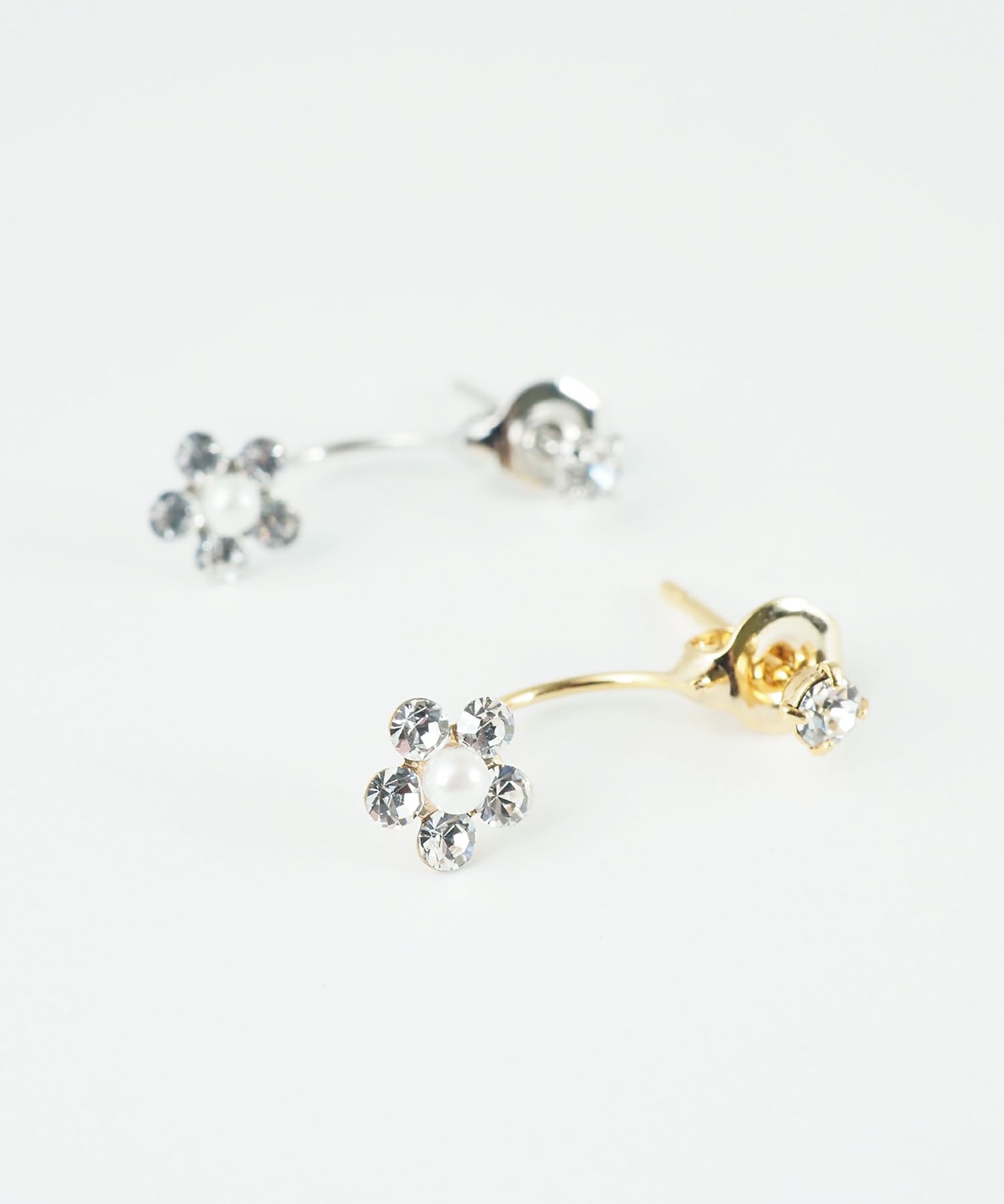 フラワーラインストーンバックキャッチピアス