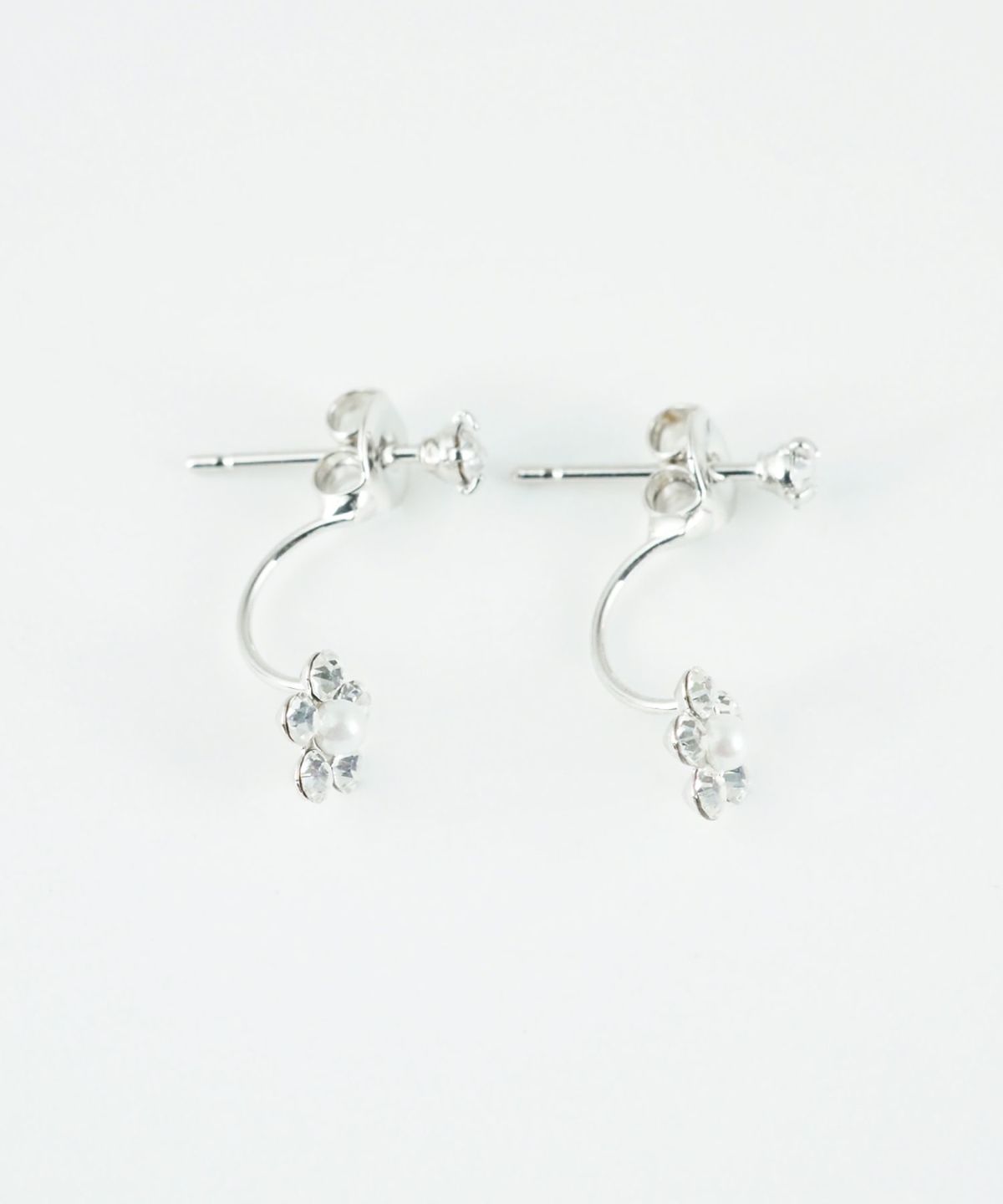 フラワーラインストーンバックキャッチピアス