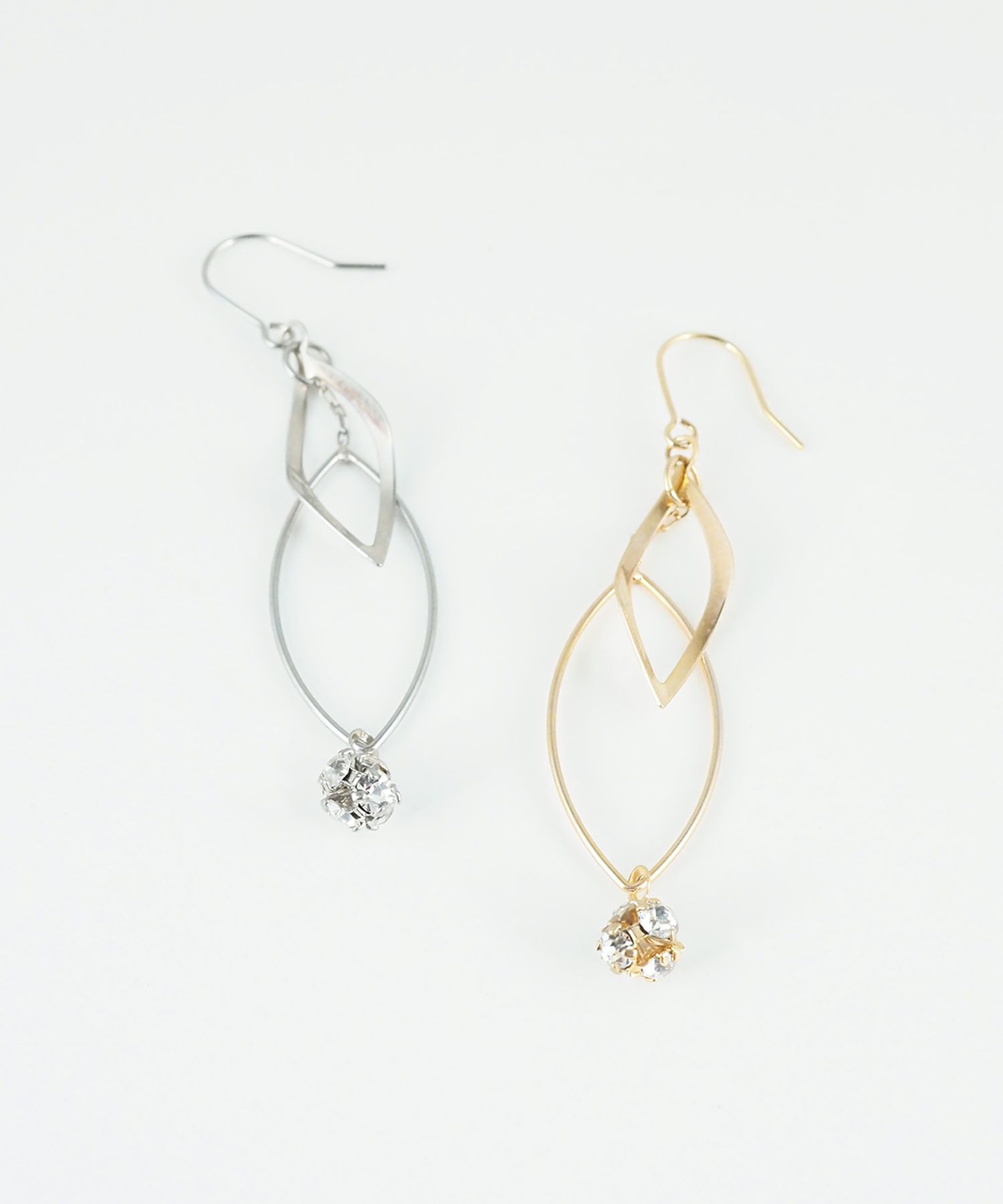 ダブルマーキスフックピアス