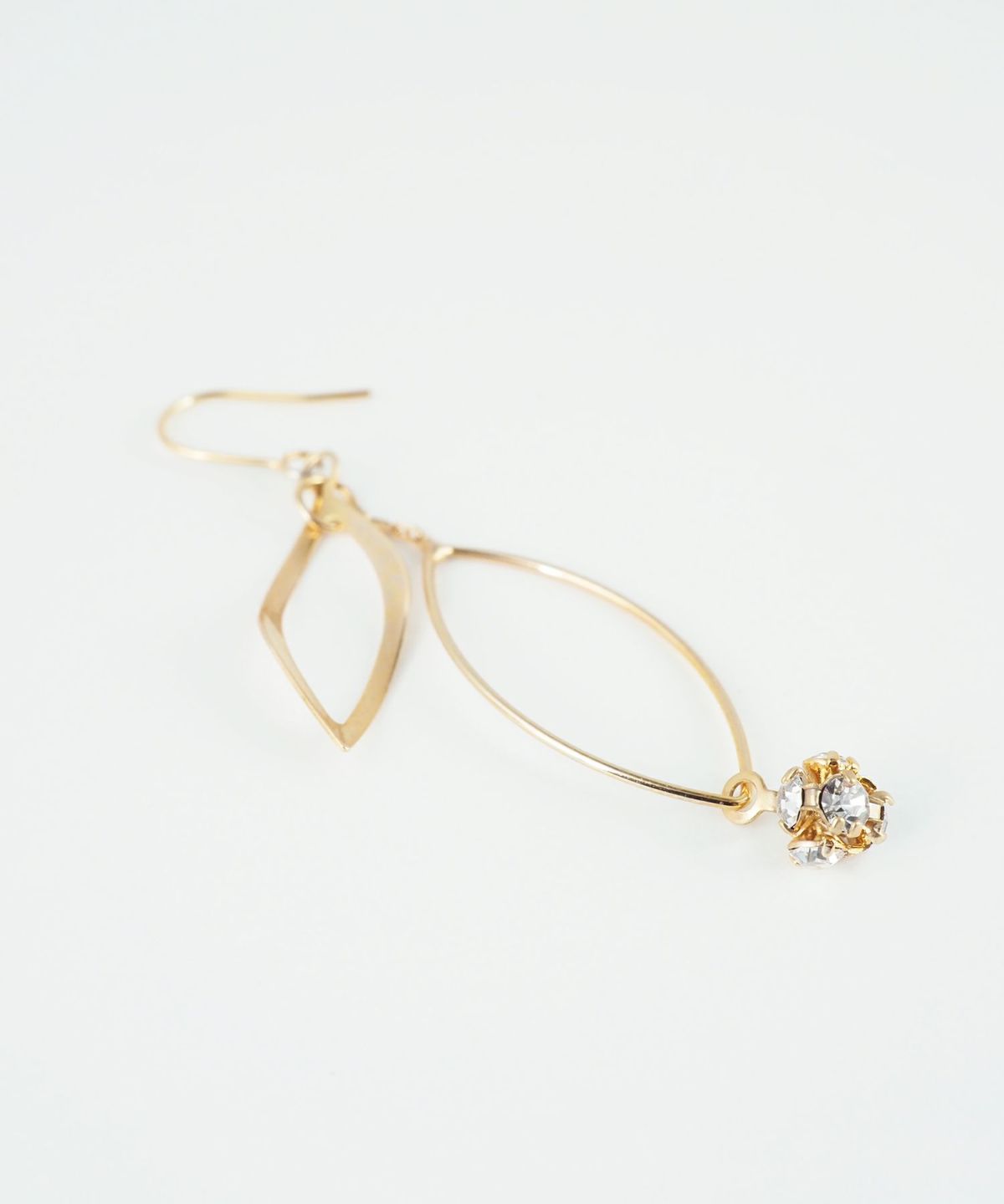 ダブルマーキスフックピアス