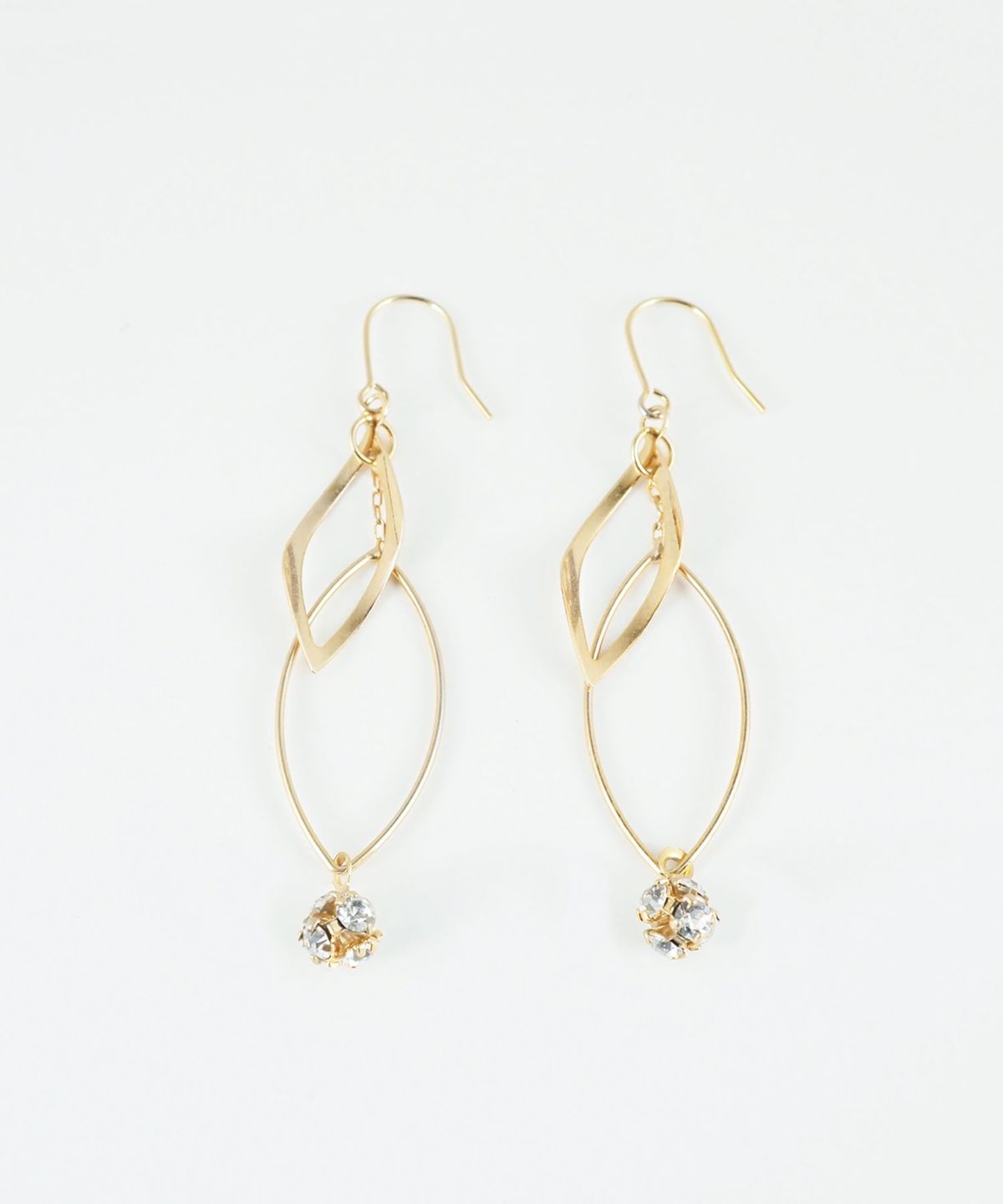 ダブルマーキスフックピアス