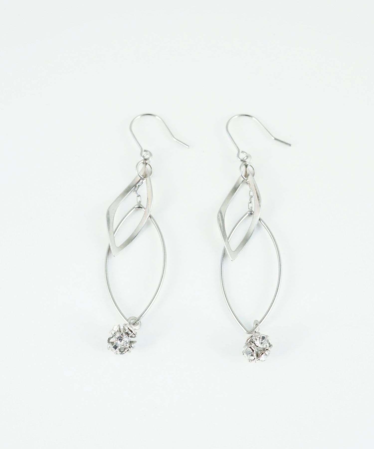 ダブルマーキスフックピアス