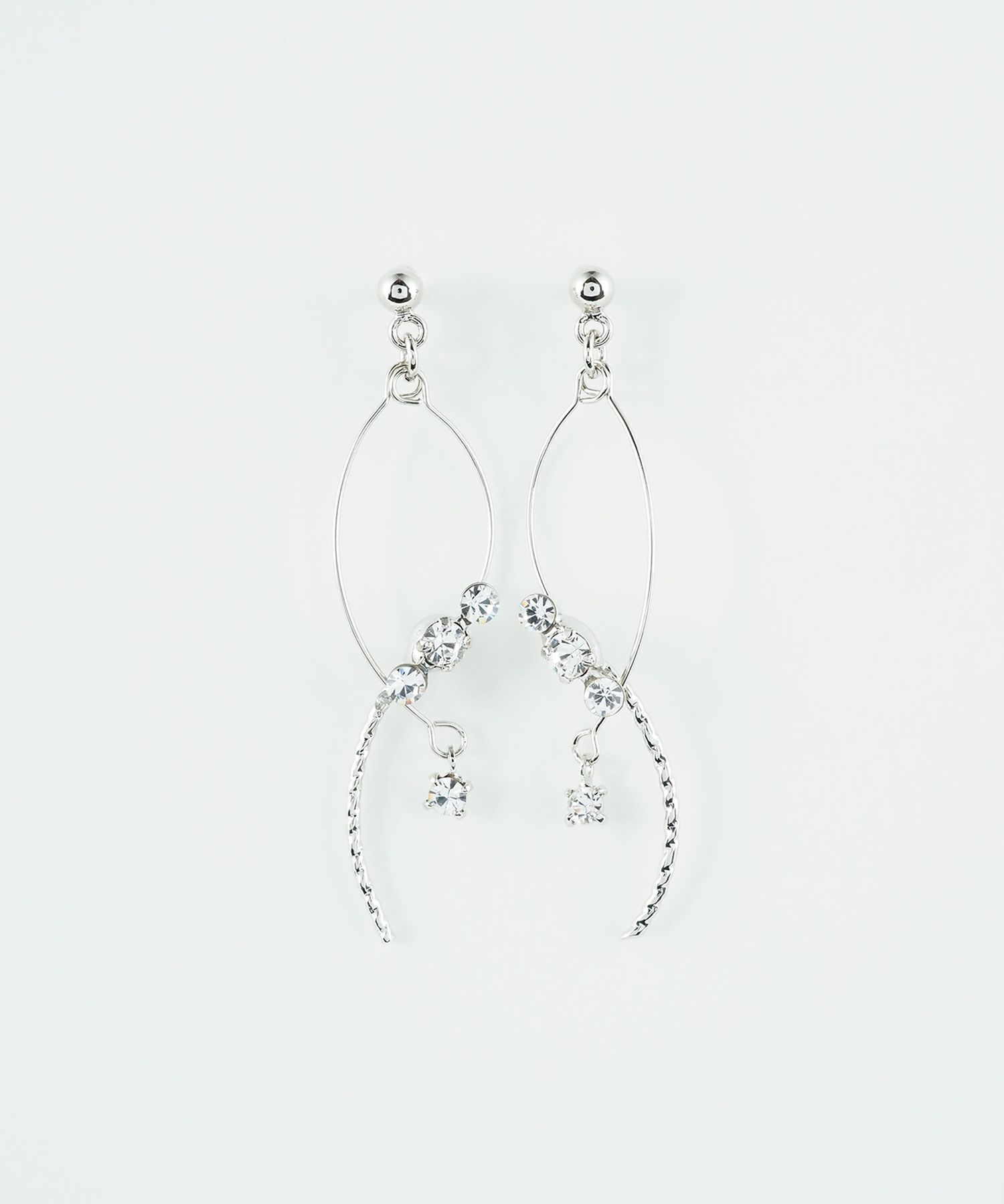 ウェーブラインビジューピアス