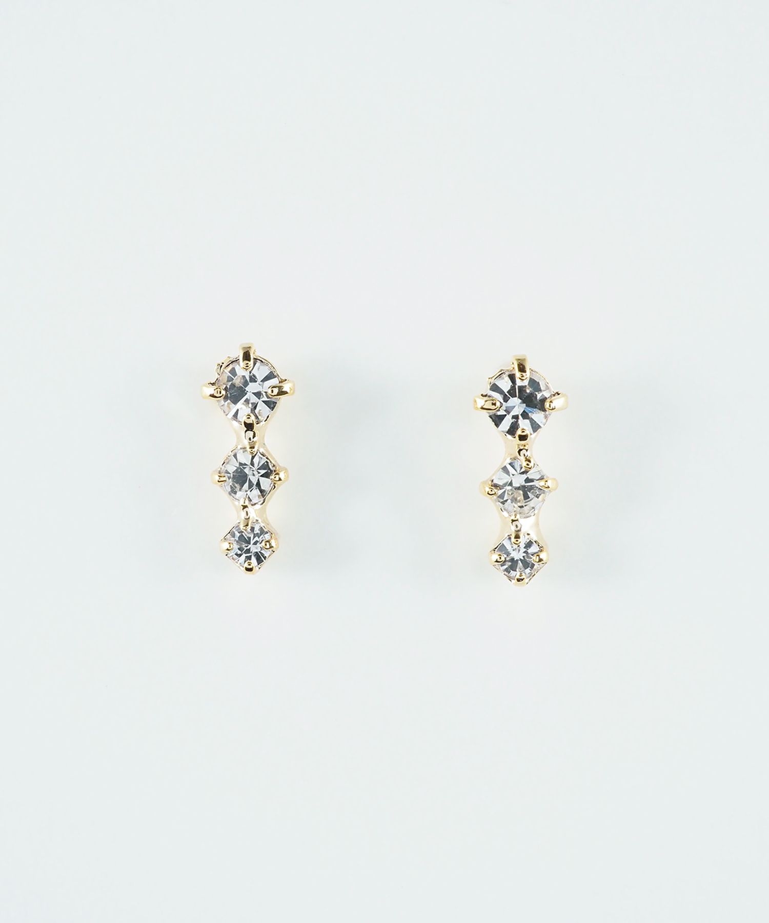 トリプルラインストーンピアス