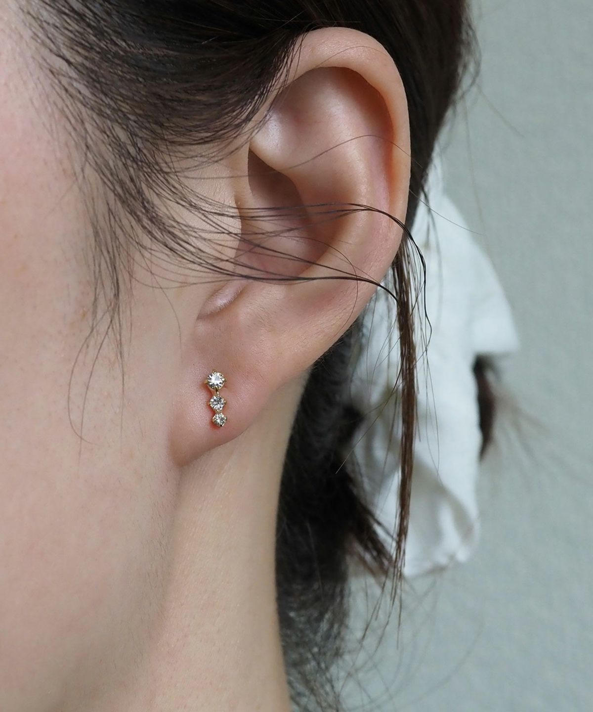 トリプルラインストーンピアス