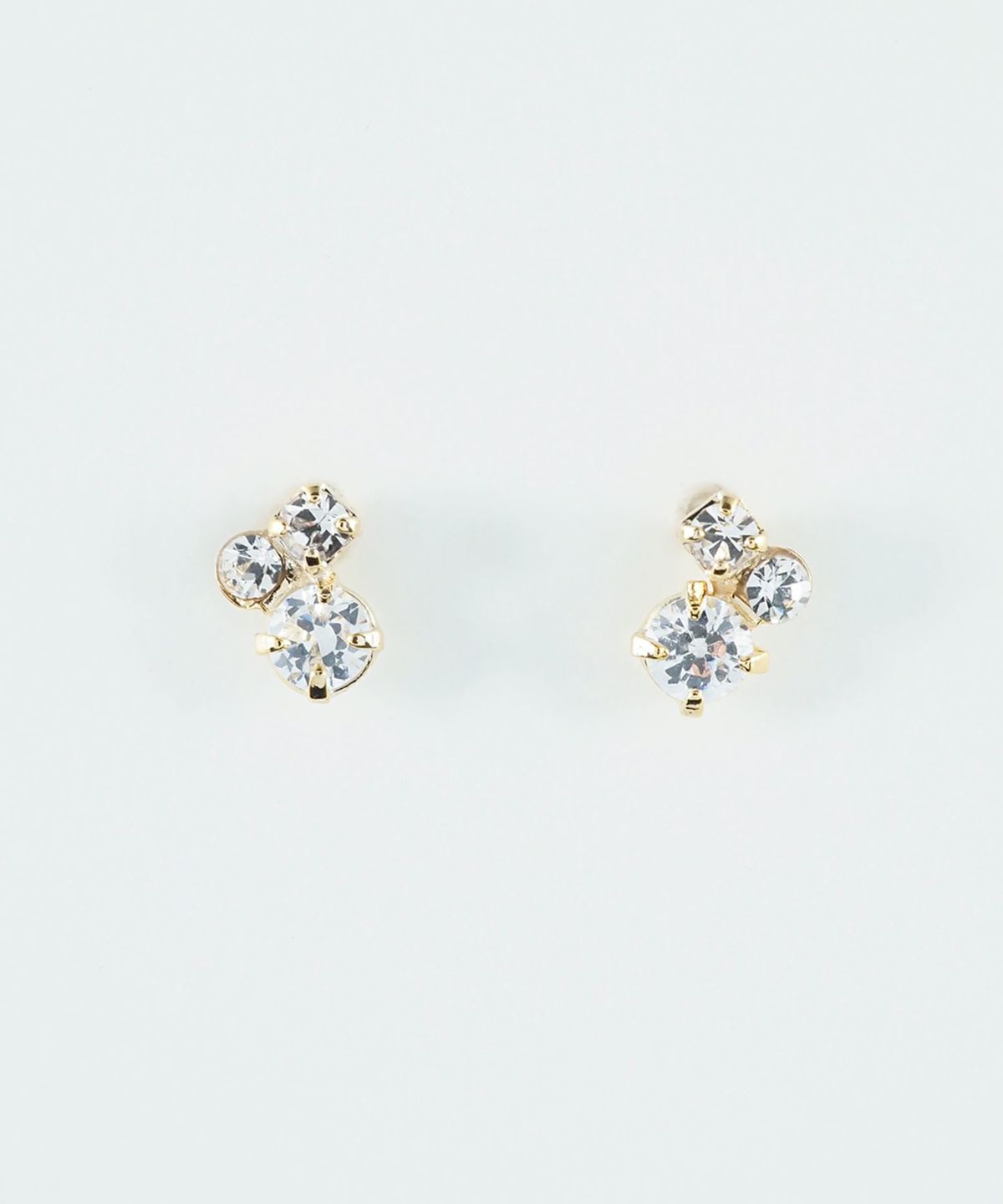 3連ラインストーンミニピアス