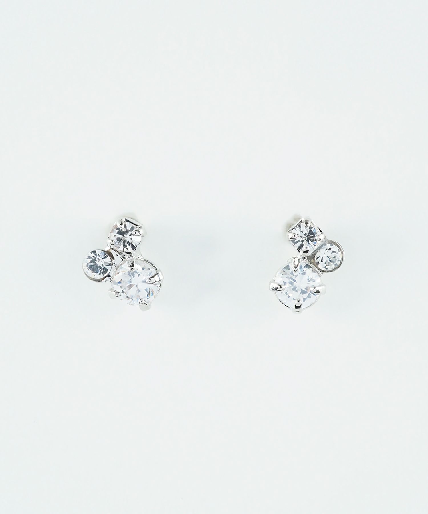 3連ラインストーンミニピアス