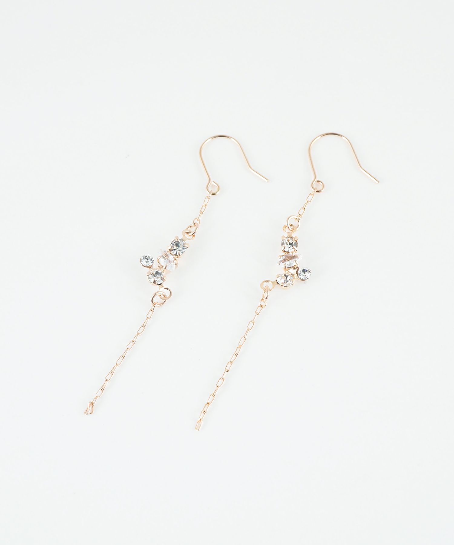 ビジューチェーンフックピアス