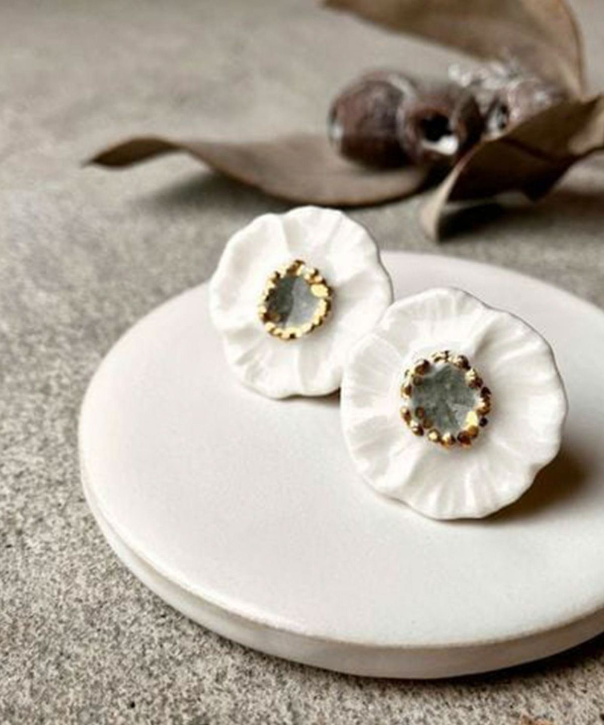 【予約商品】【メディア着用】美濃焼タイル優花ピアス【七窯社】