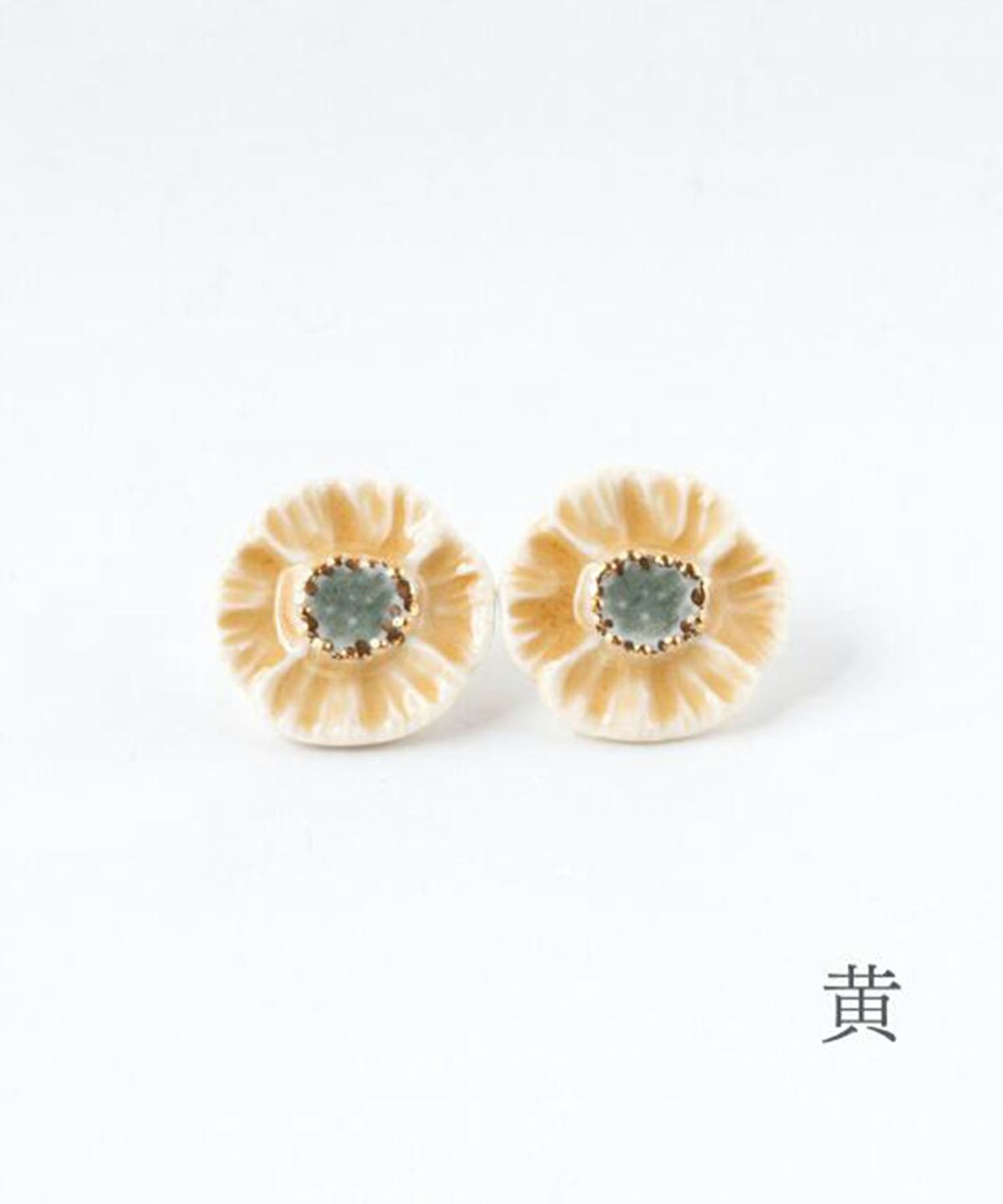 【予約商品】【メディア着用】美濃焼タイル優花ピアス【七窯社】