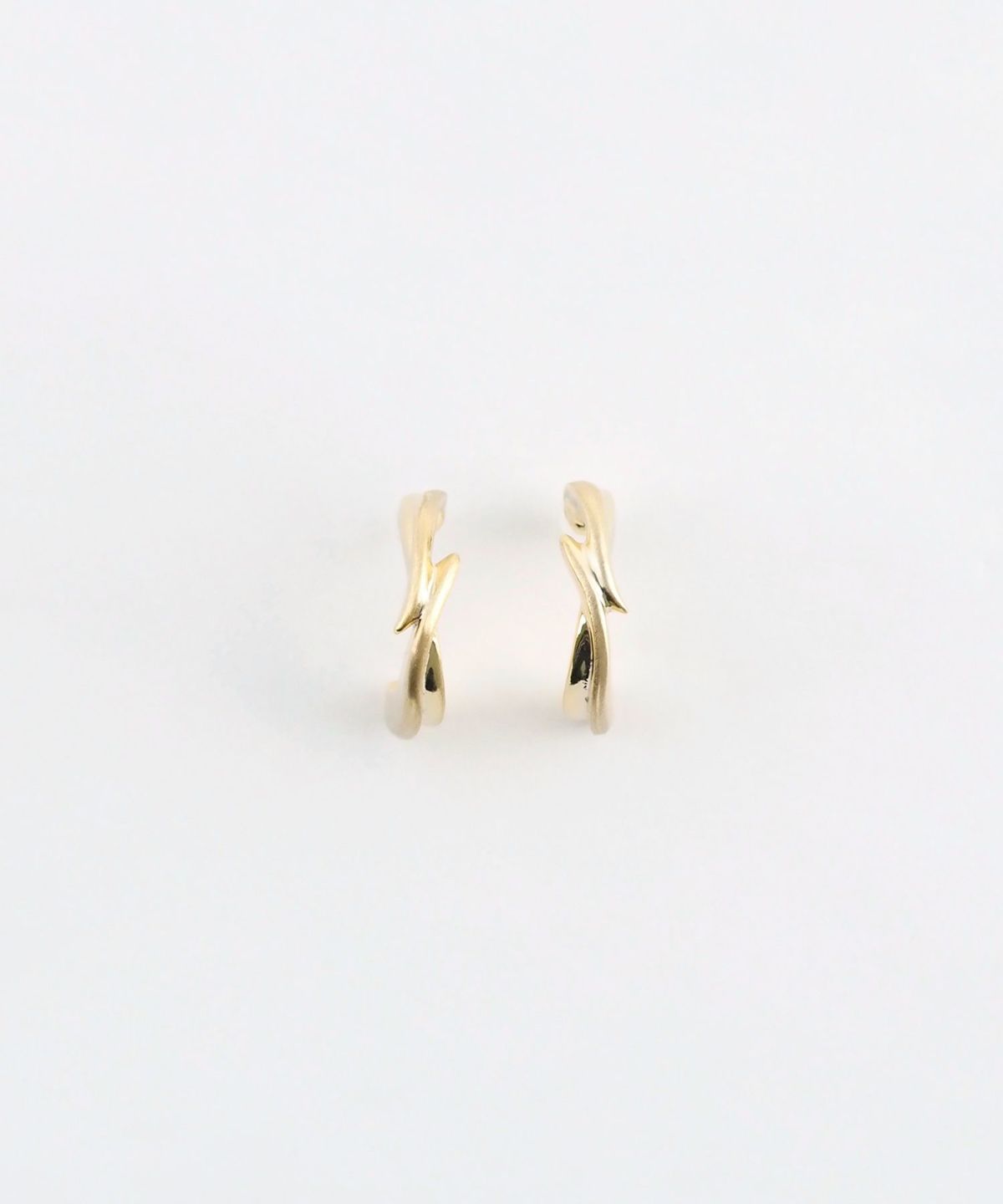 スライドラインフープセラミックポストピアス