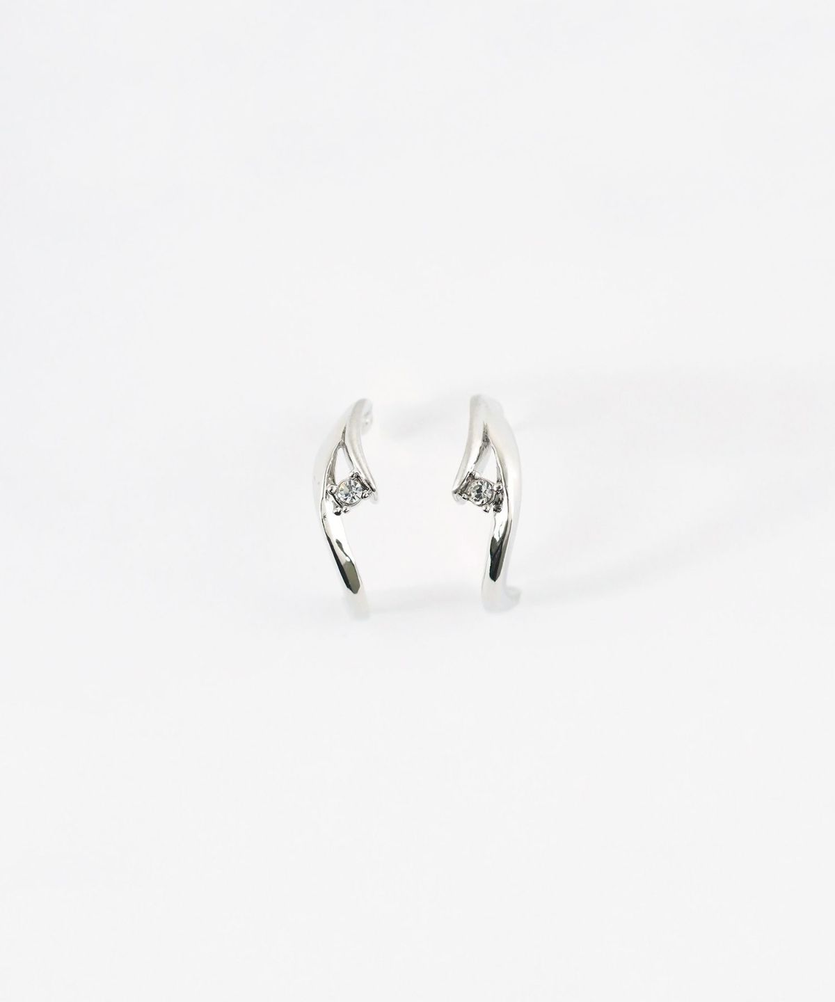 フォールラインフープセラミックポストピアス