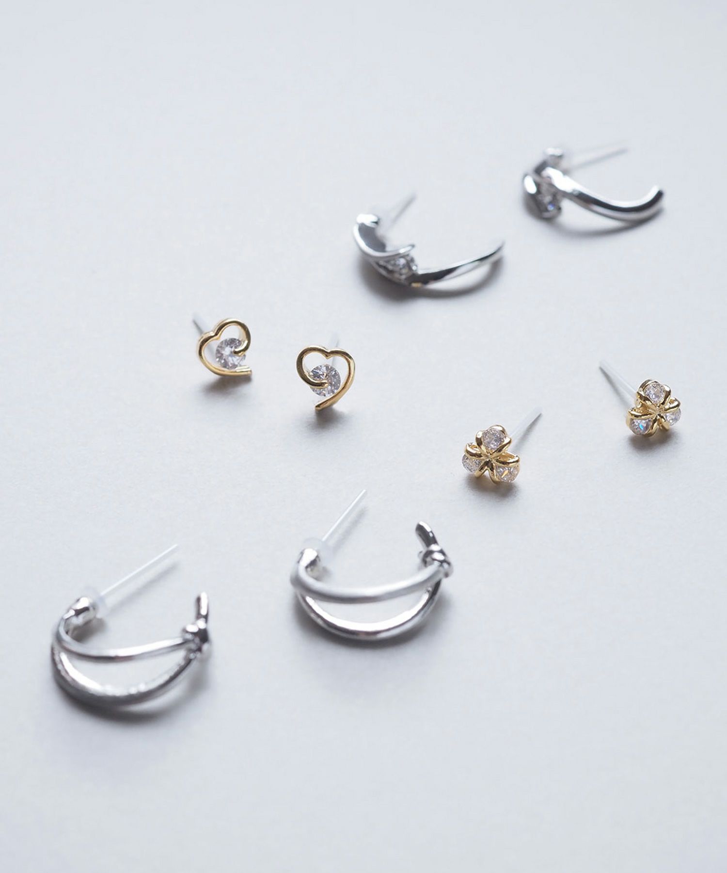 フラワーストーンセラミックポストピアス