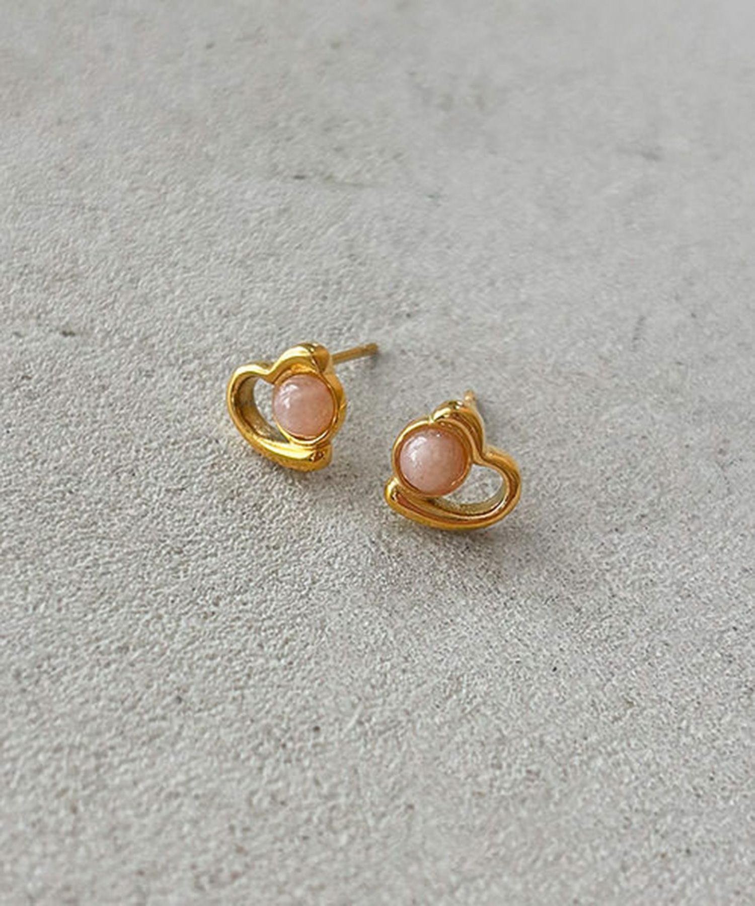 ナチュラルストーンハートドロップサージカルステンレスピアス