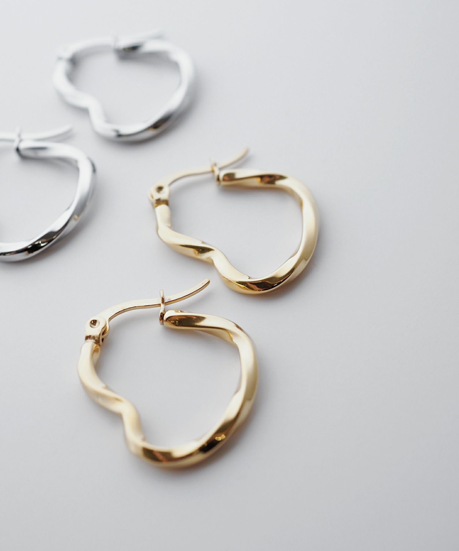 ハートラインフープサージカルステンレスピアス