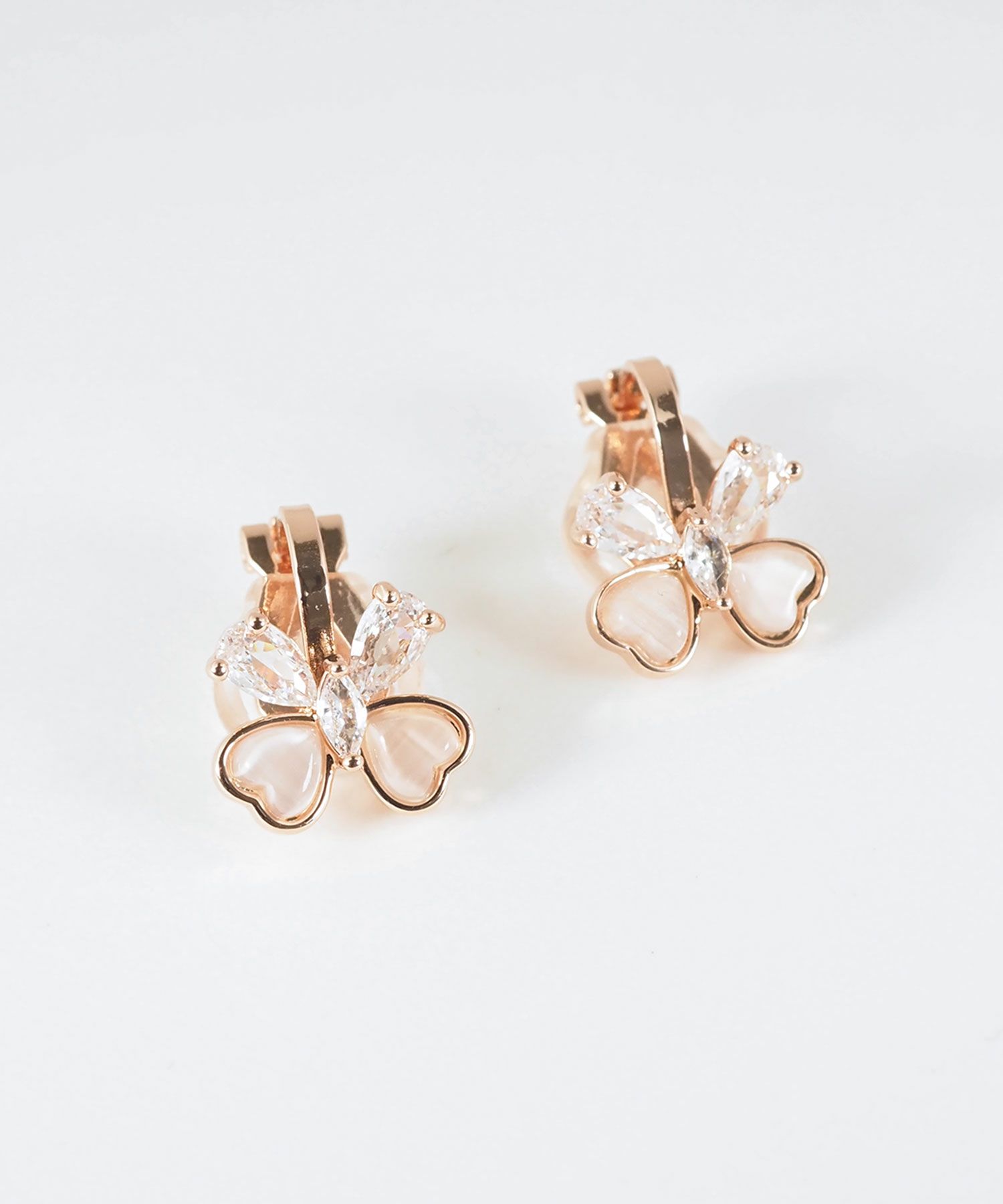 リボンキャッツアイクリップイヤリング