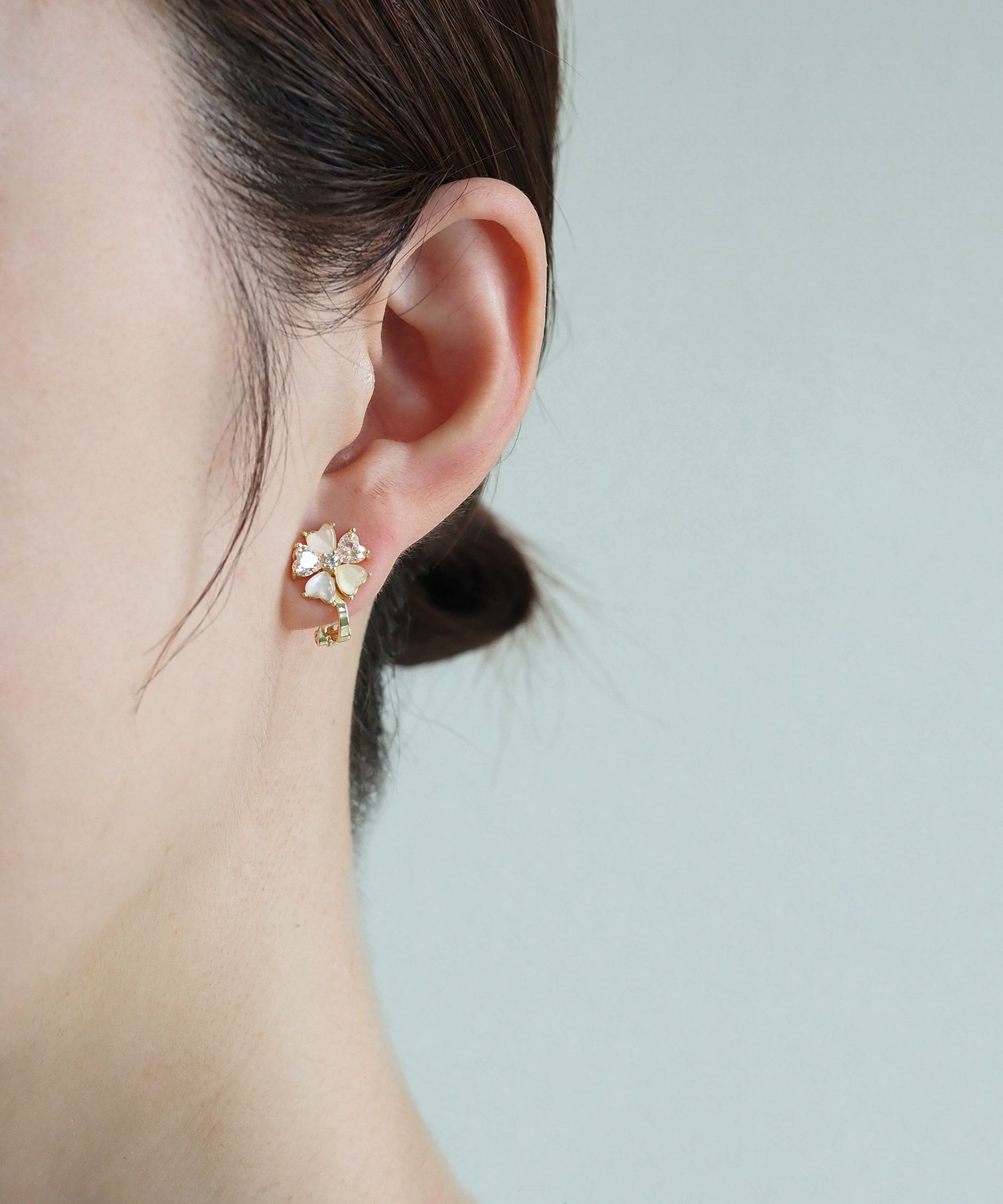 サクラキャッツアイクリップイヤリング