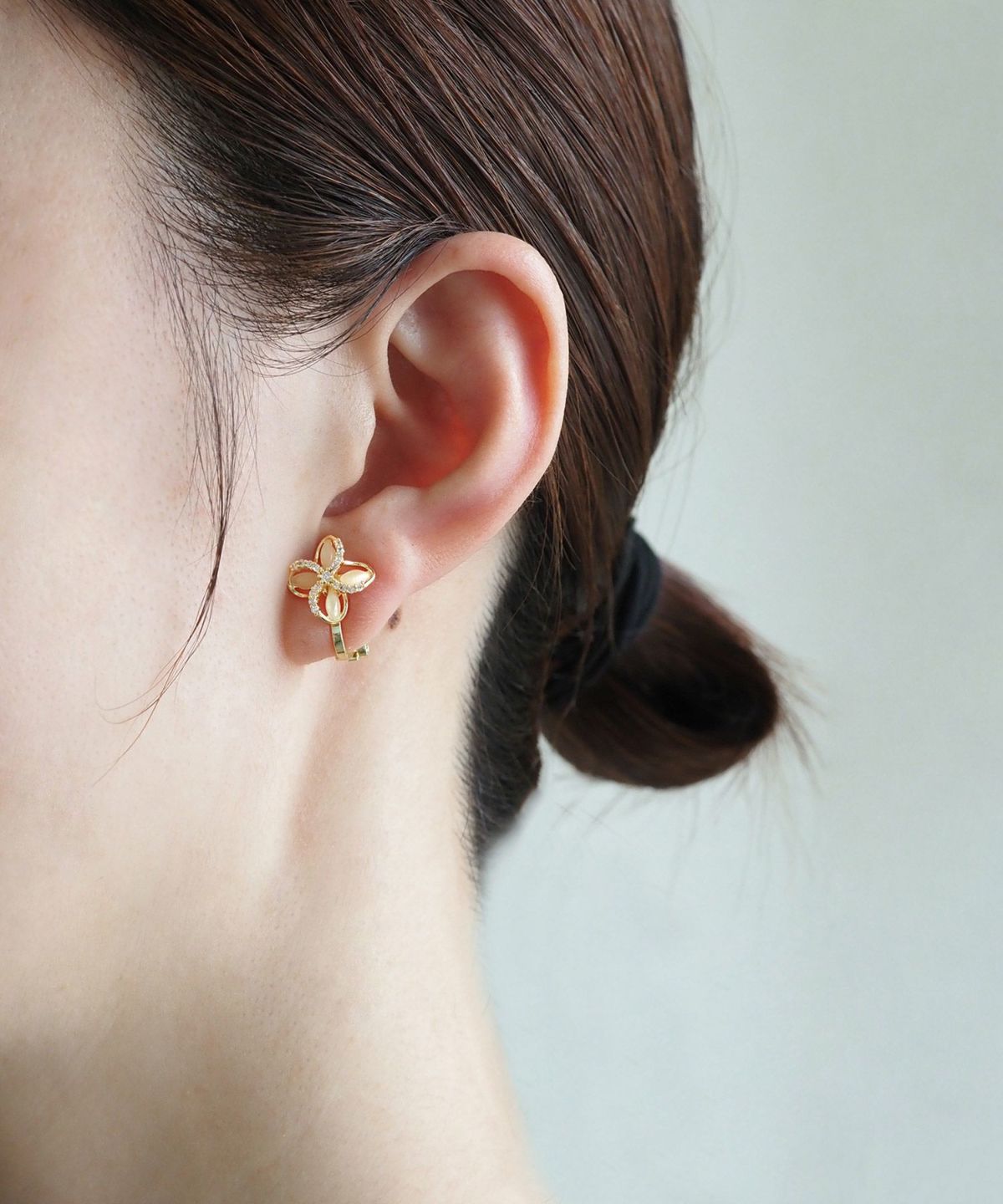 アジサイキャッツアイクリップイヤリング