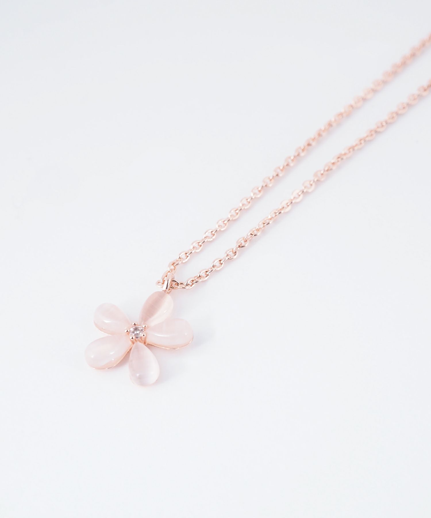 フラワーキャッツアイネックレス